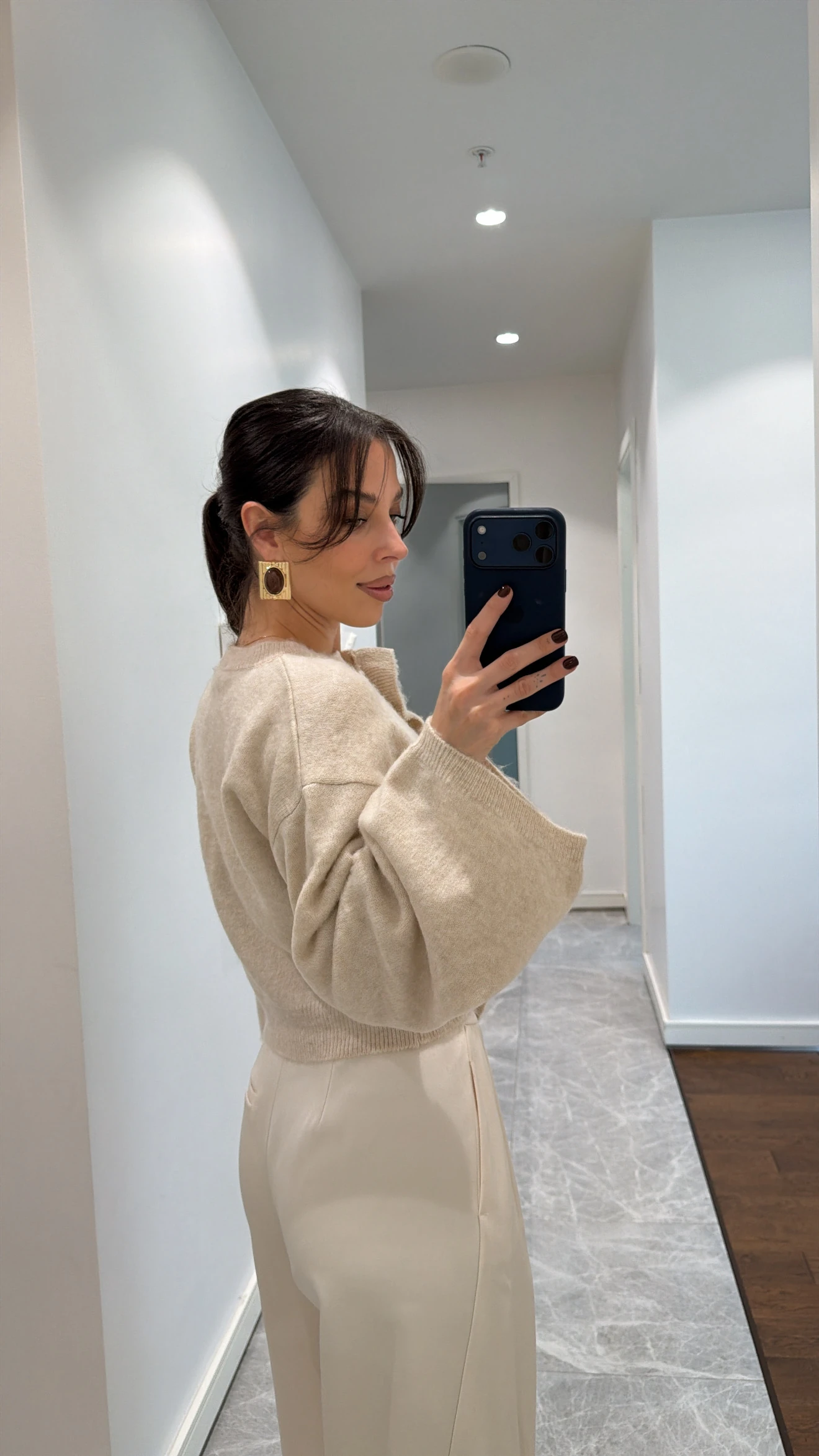 VOLAN DETAYLI TRİKO HIRKA