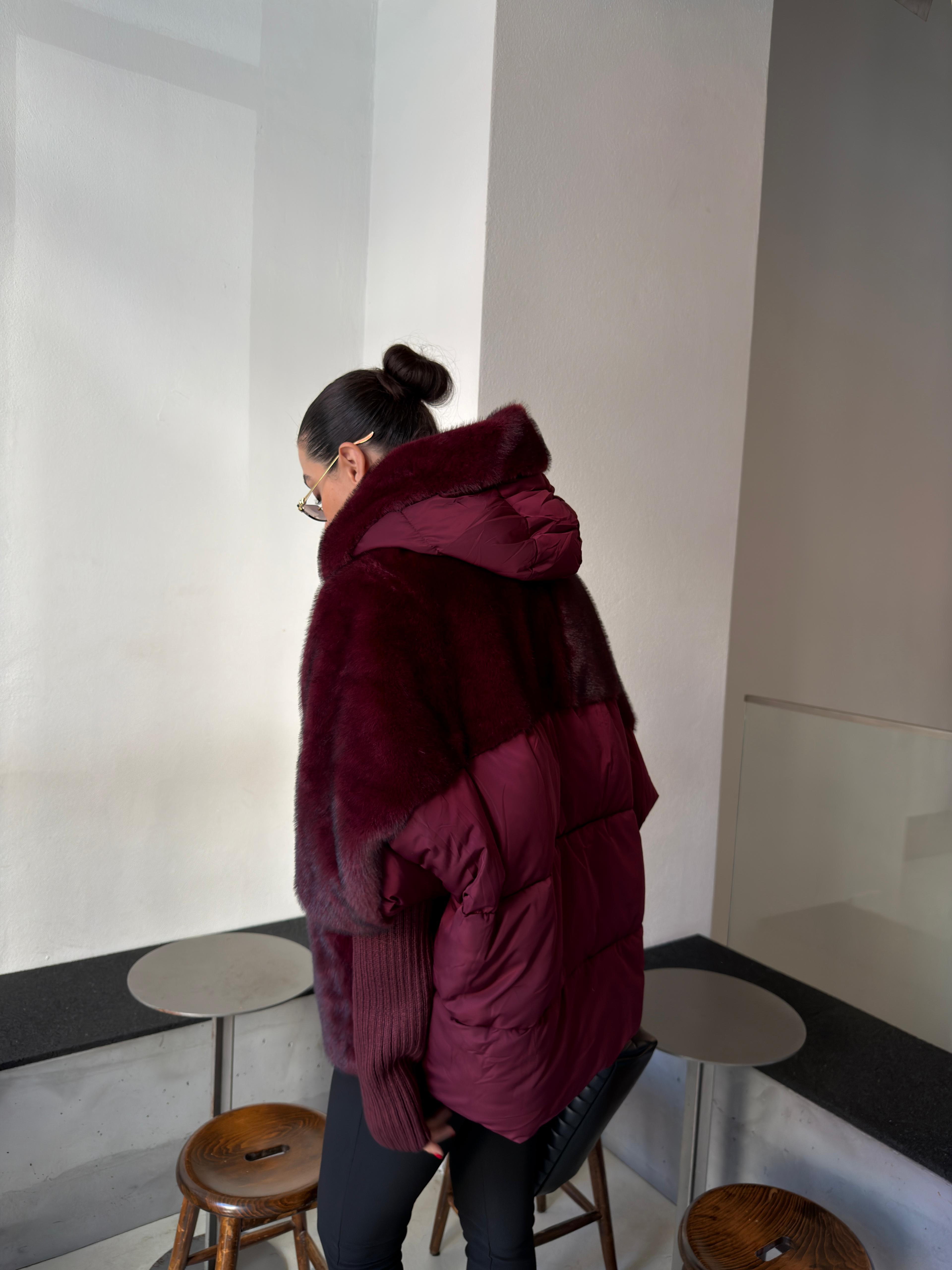 PELUŞ DETAYLI ŞİŞME MONT