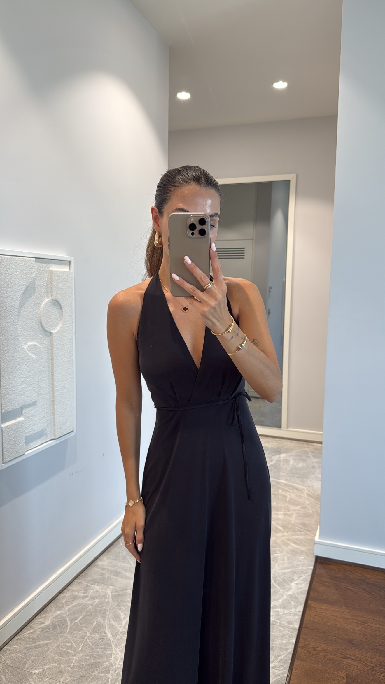 HALTER YAKA KRUVAZE MİDİ ELBİSE