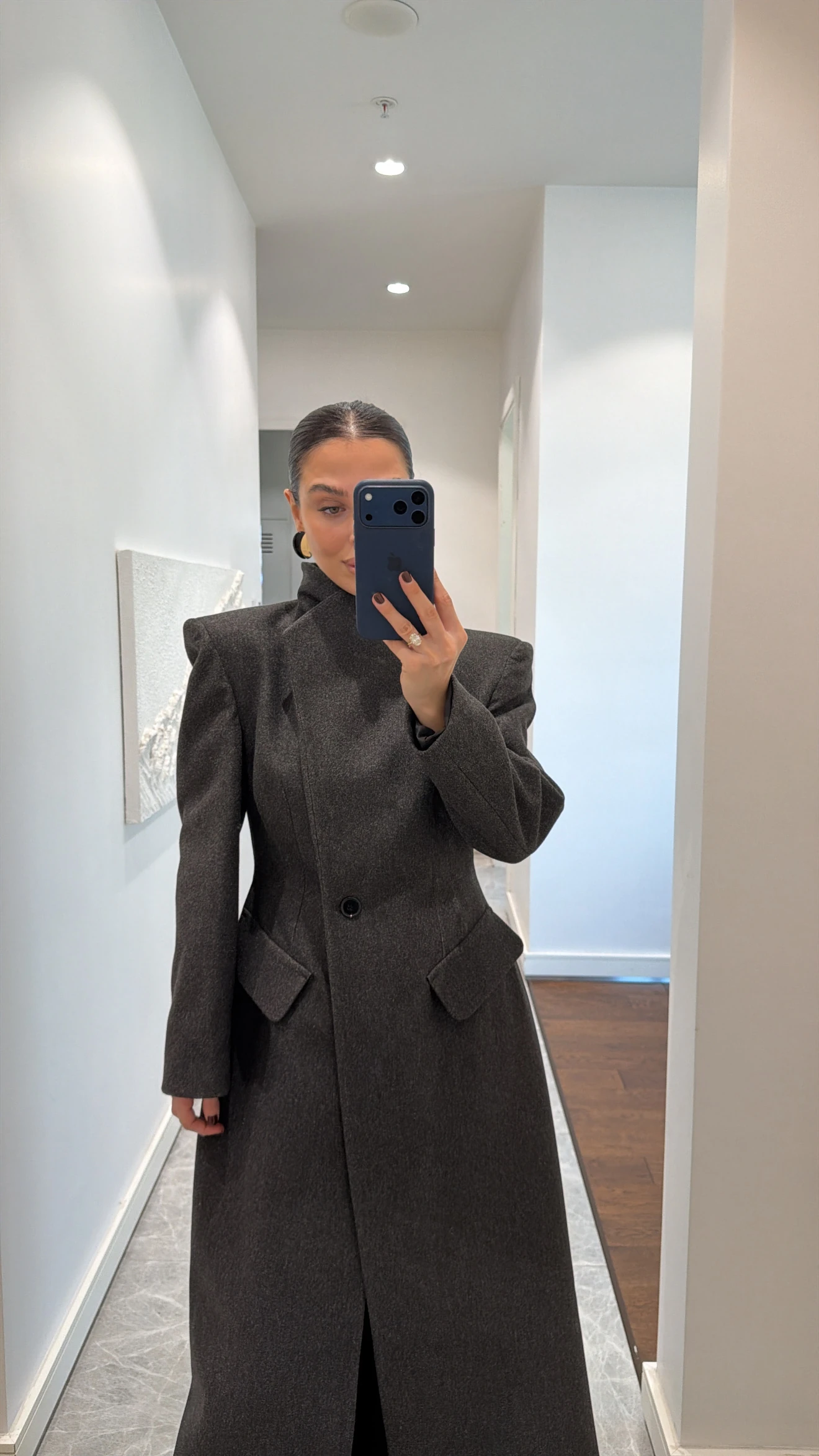 DİK YAKA BEL OTURTMALI VATKALI MAXİ KAŞE KABAN