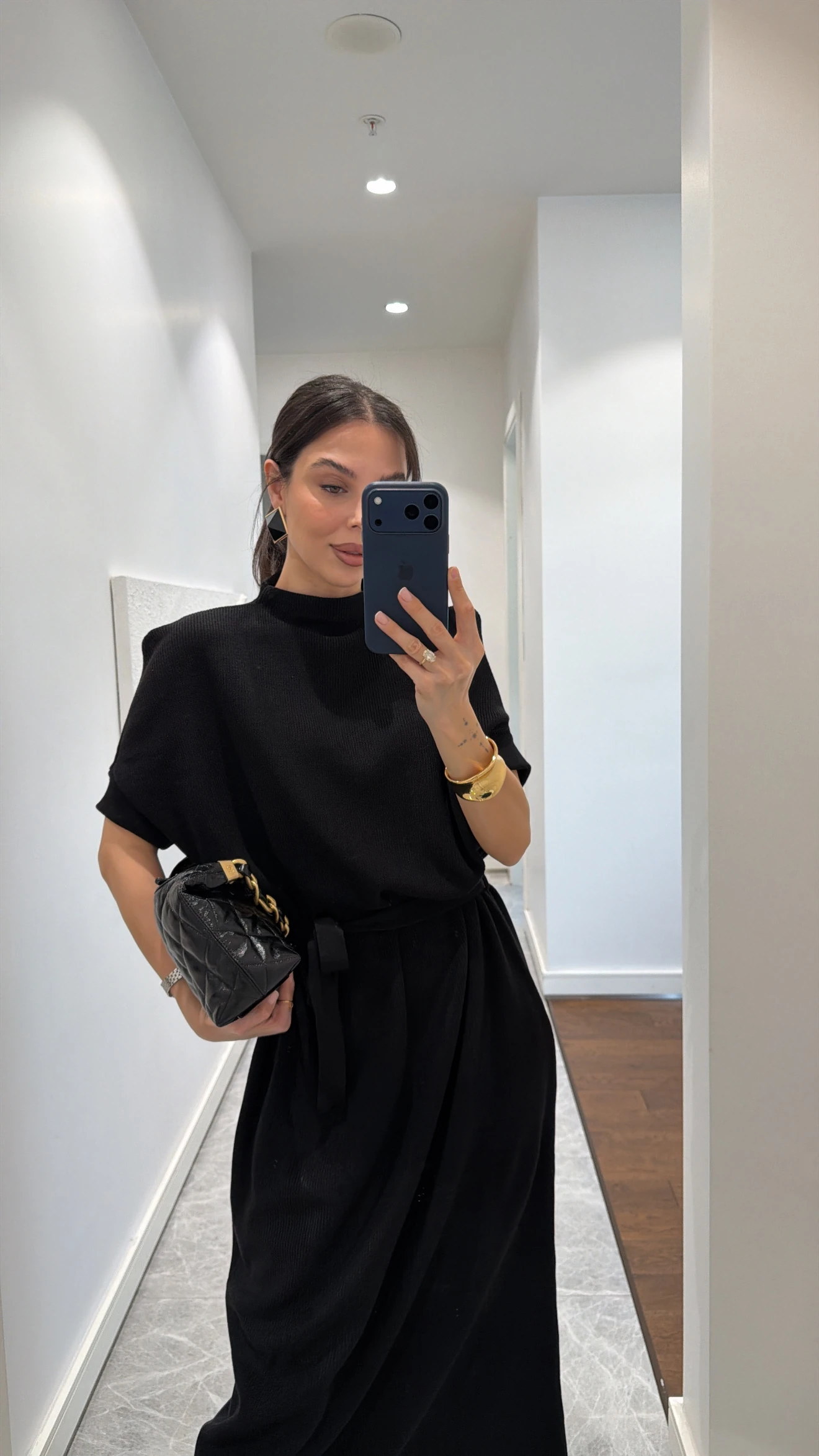 KUŞAKLI TRİKO MİDİ ELBİSE 