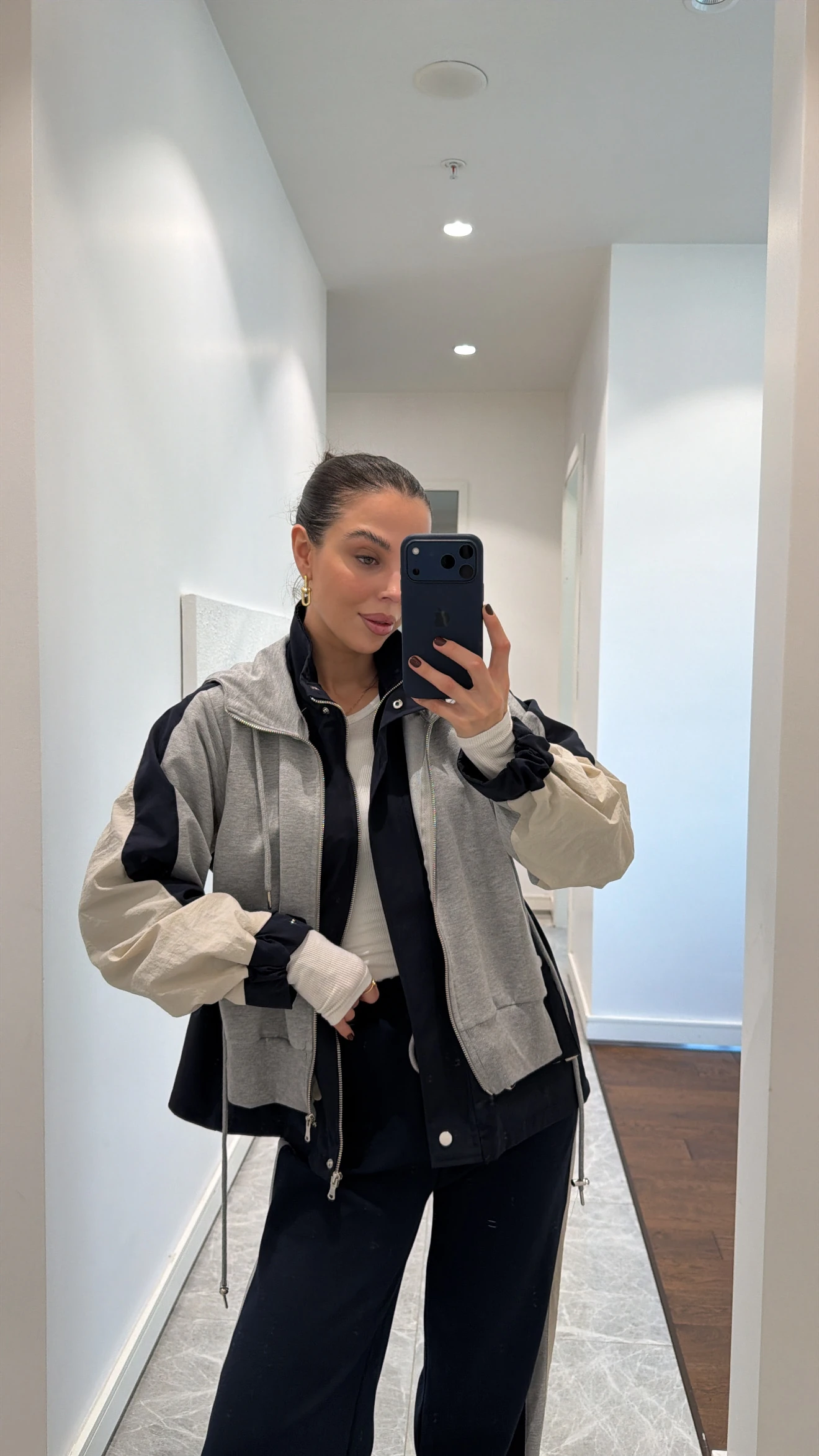 KAPÜŞONLU ŞERİT DETAYLI EŞOFMAN TAKIM