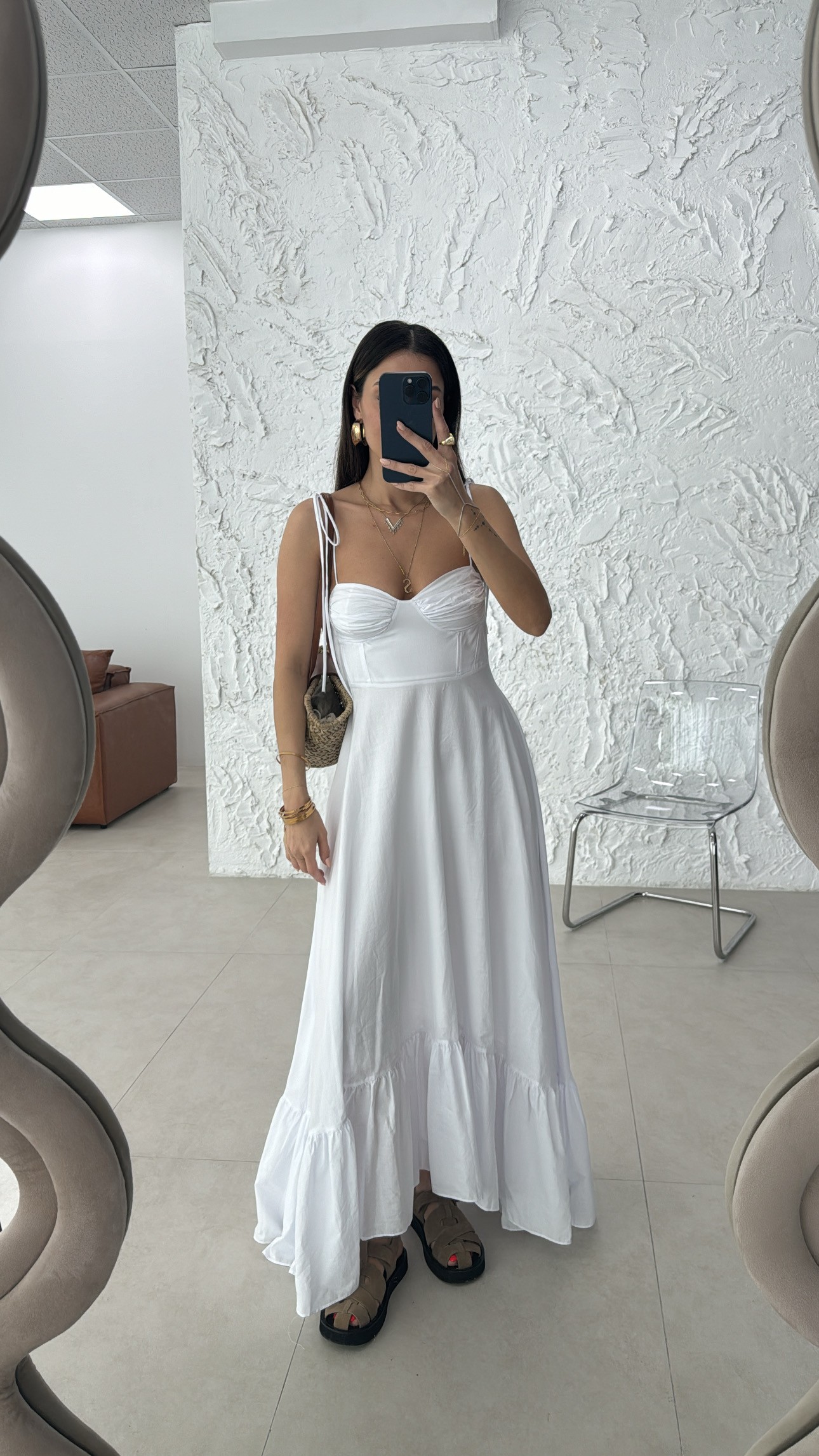beyaz fırfırlı poplin elbise