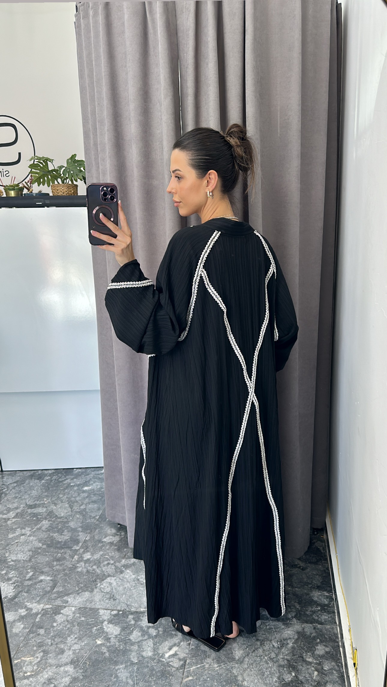 Siyah gofre kumaş işlemeli kimono