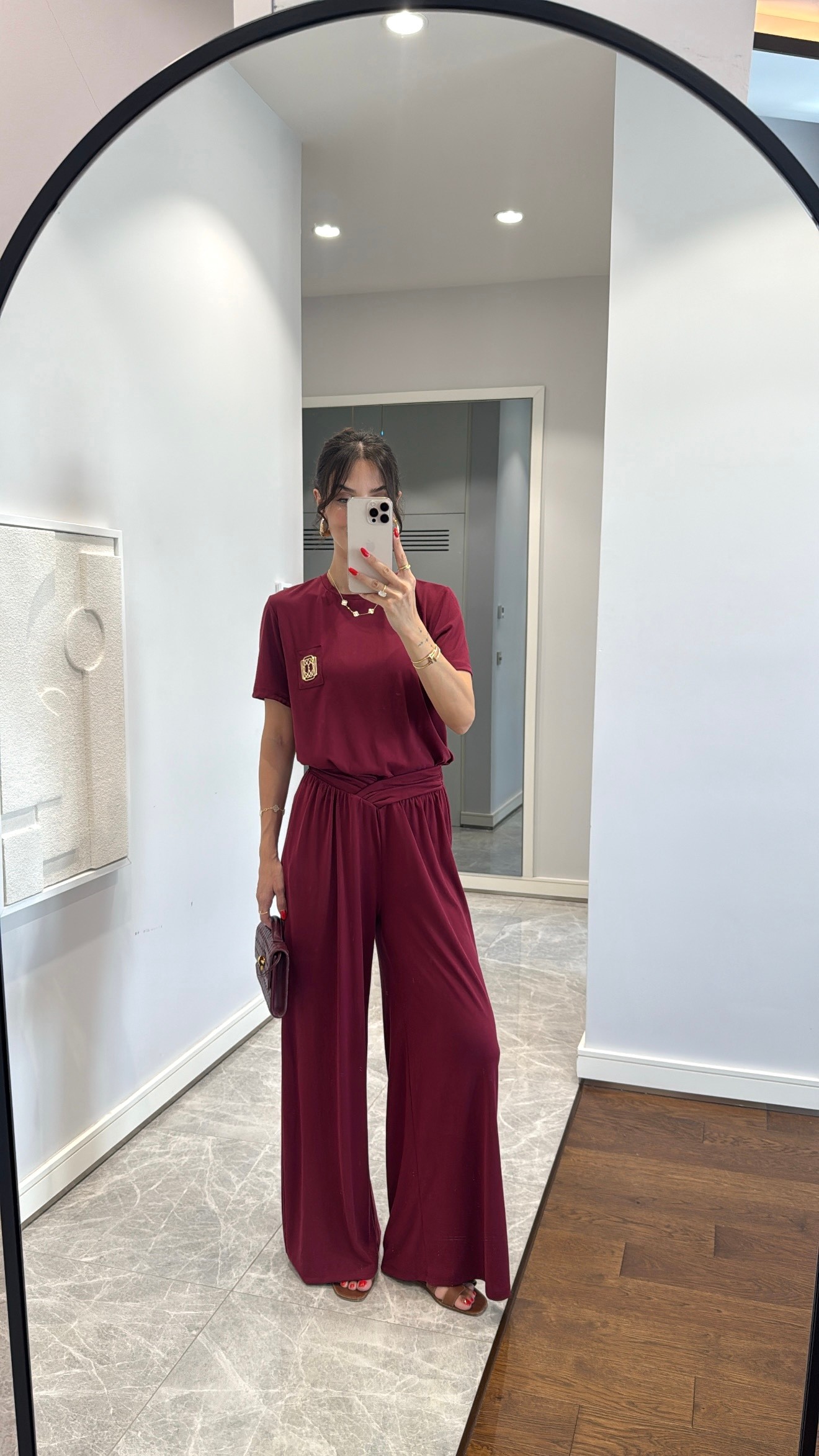 GOLD DETAYLI TİŞÖRT PANTOLON TAKIM - BORDO