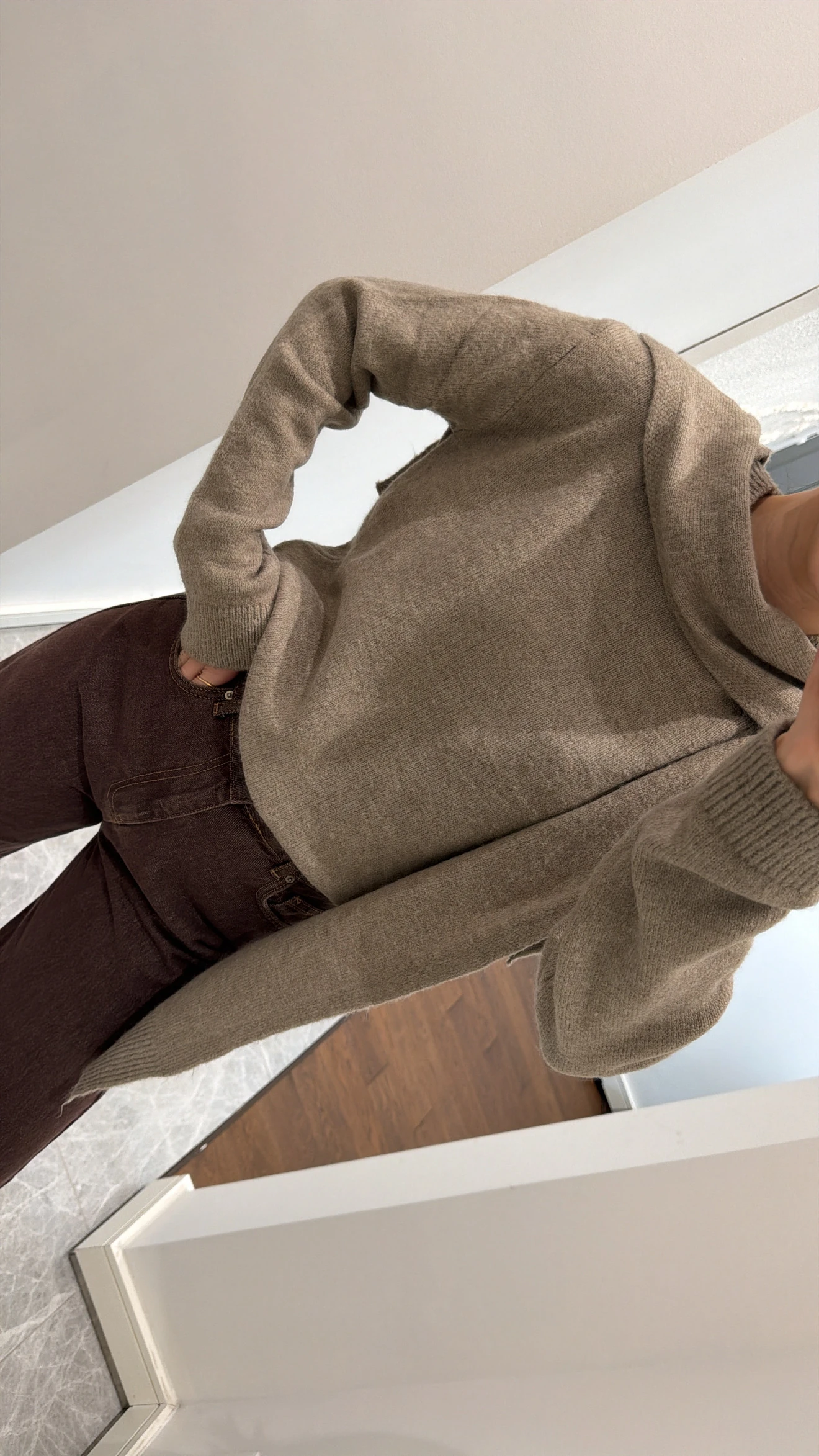 ŞAL DETAYLI TRİKO KAZAK