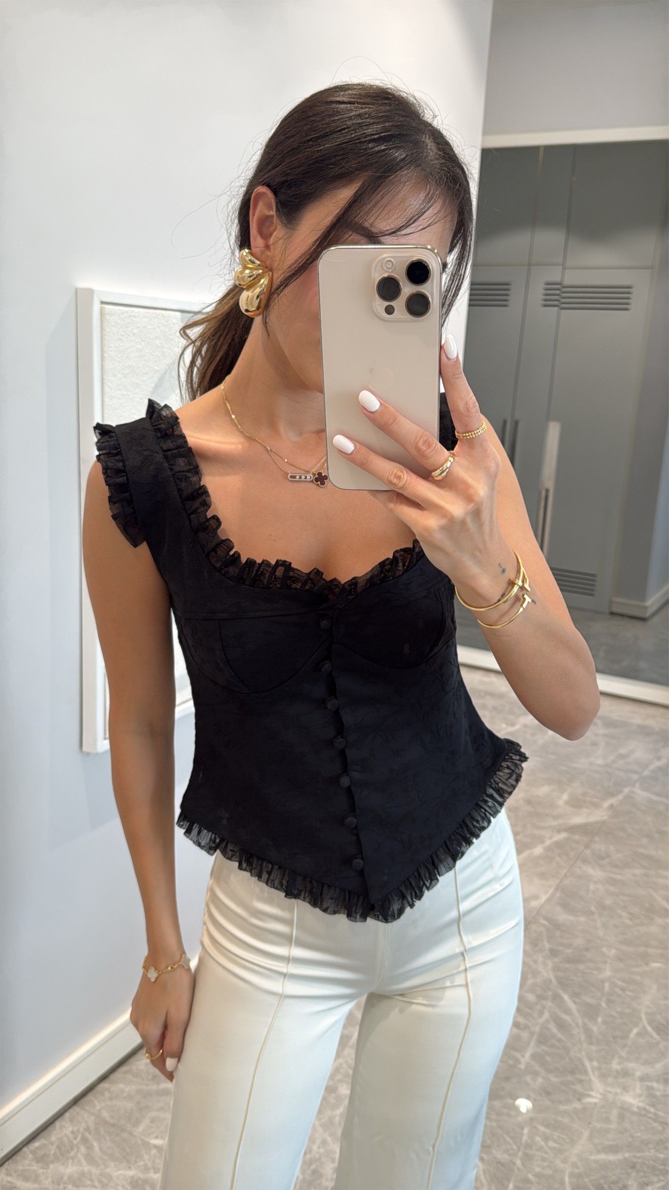 DANTEL DETAYLI KORSE BLUZ