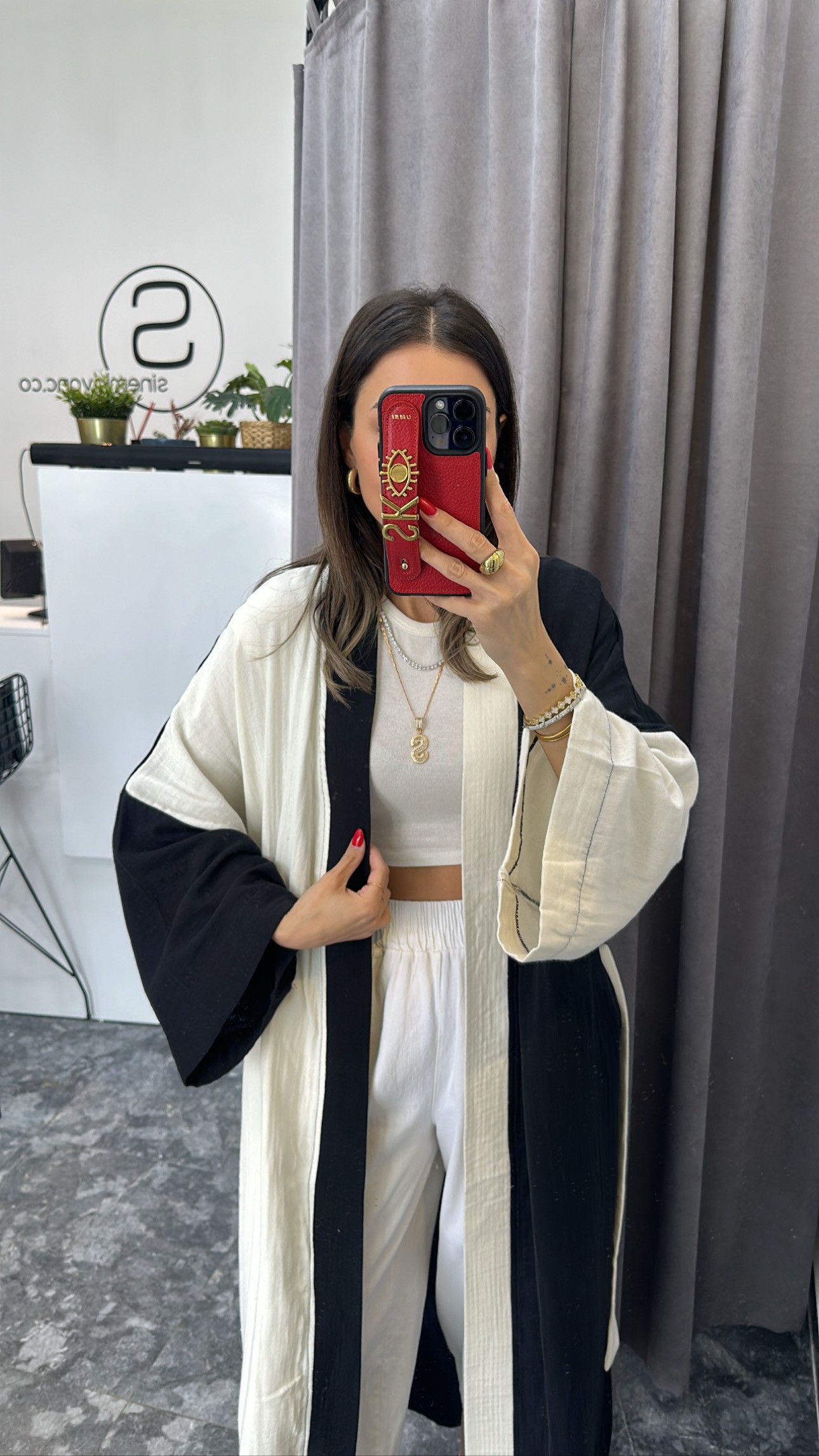 Müslin kumaş kuşaklı siyah beyaz uzun kimono
