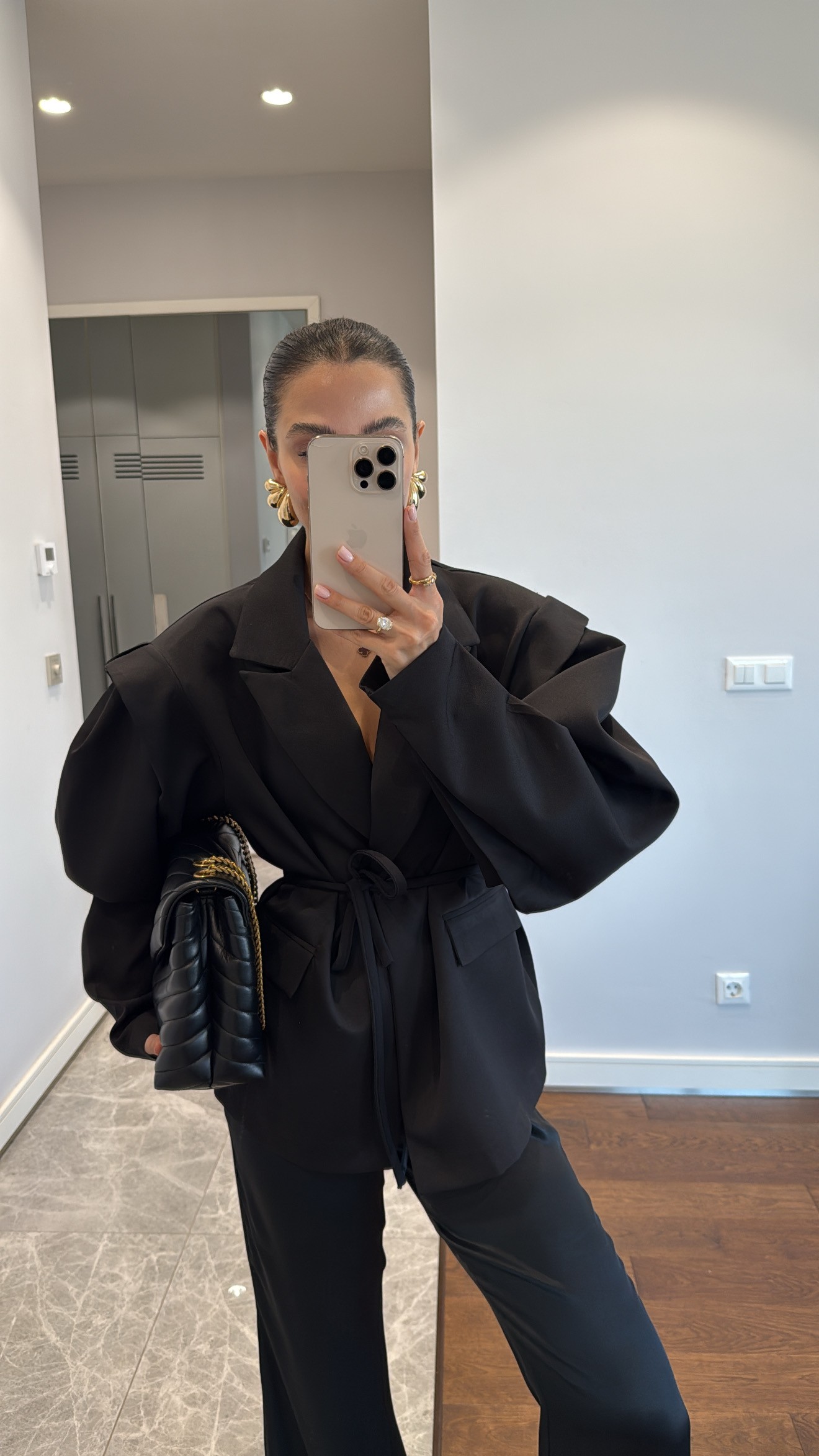 KOL DETAYLI KUŞAKLI BLAZER CEKET - SİYAH