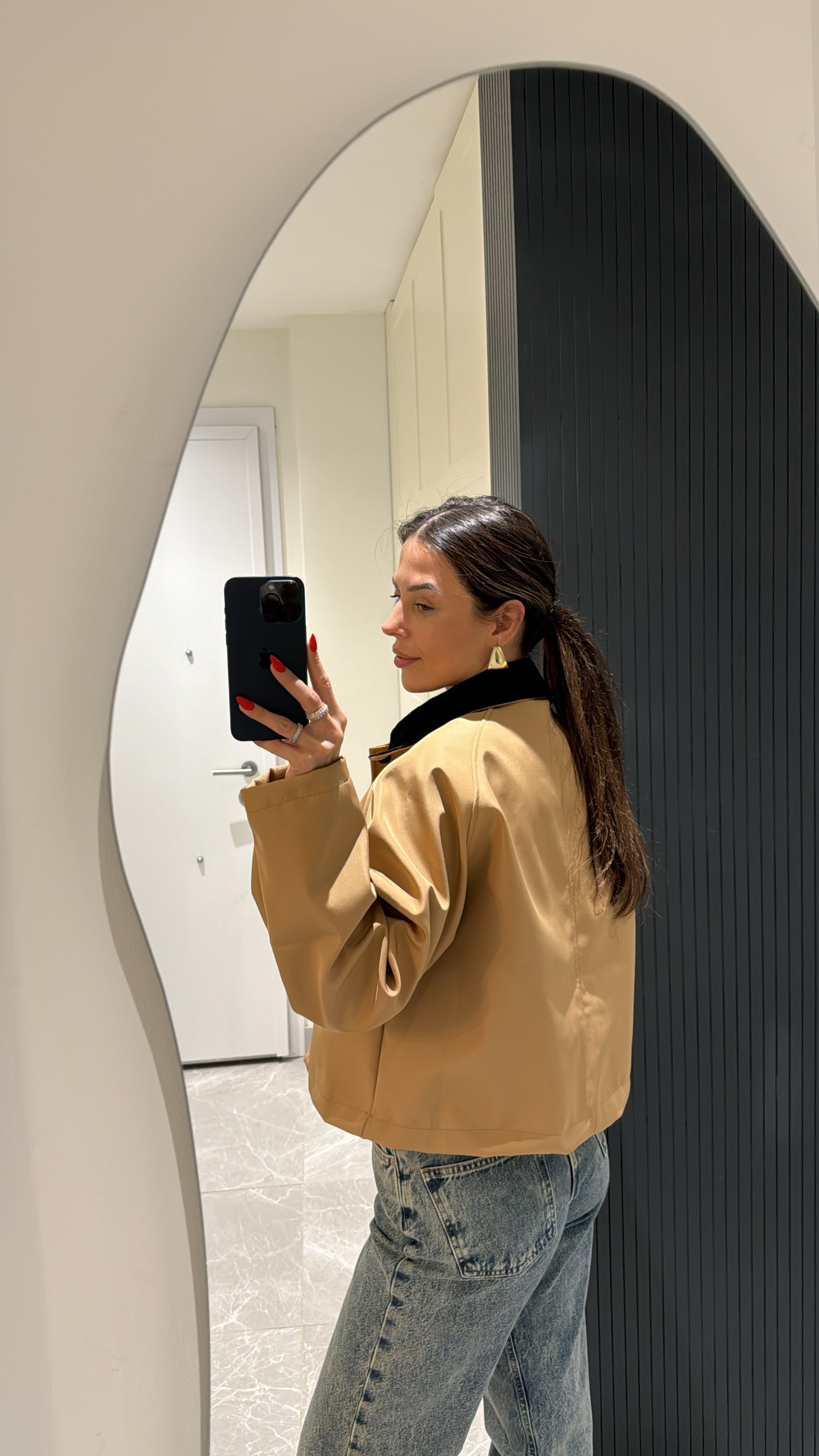 camel kadife yaka detaylı içi astarlı ceket