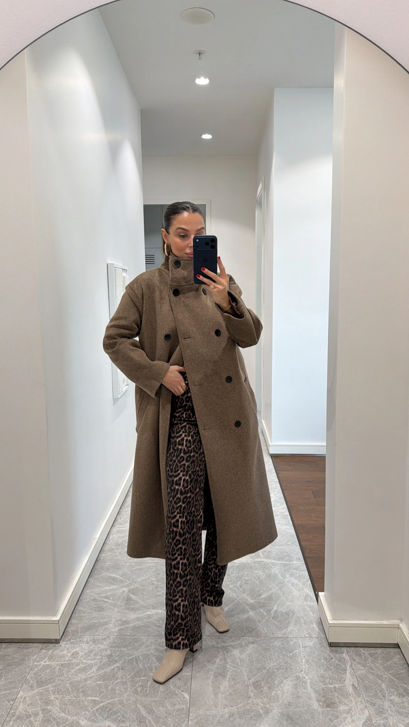 HIGH COLLAR CACHET COAT