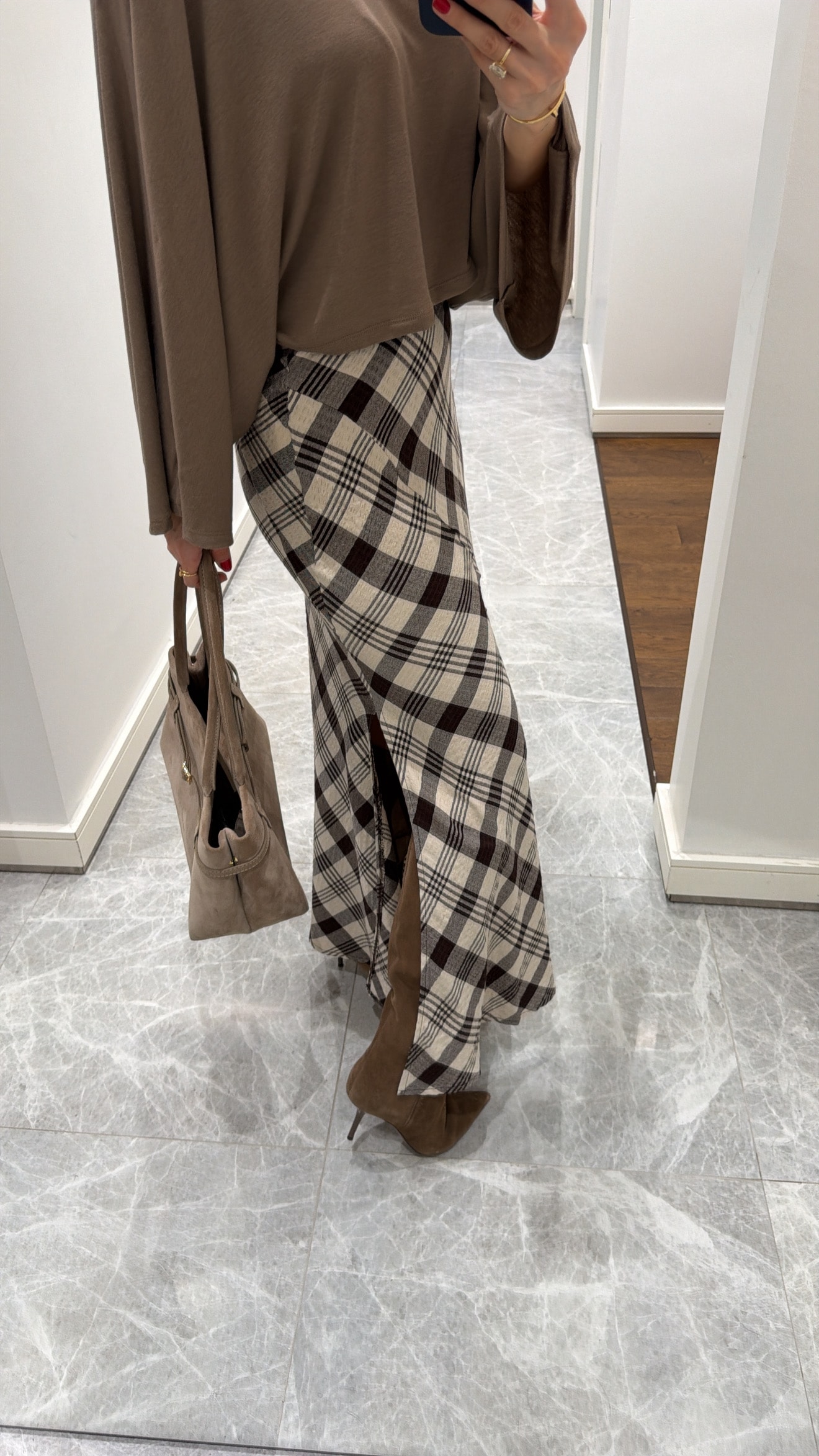 EKOSE DESENLİ YIRTMAÇLI UZUN ETEK - KAHVE