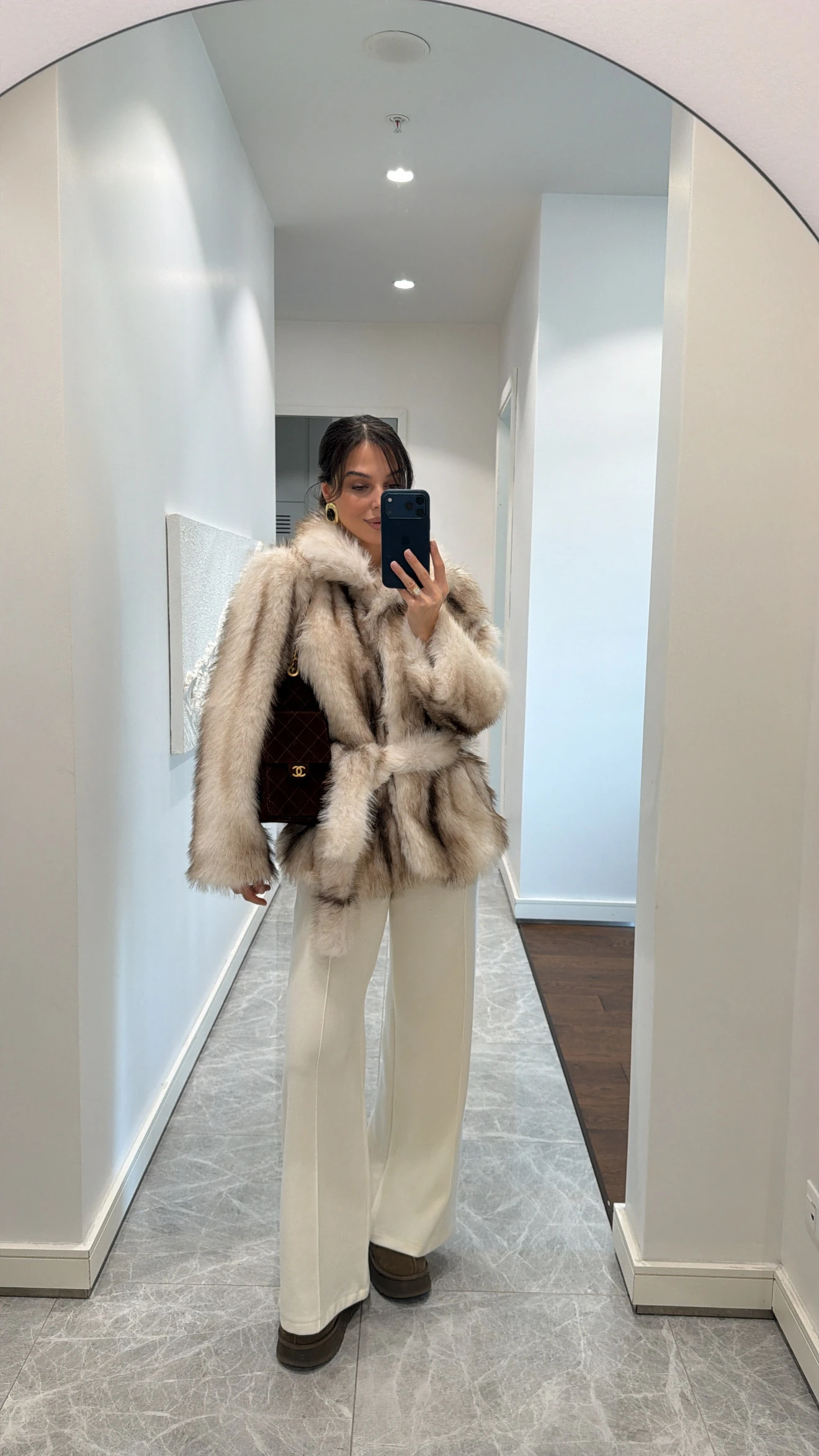 EKRU KAHVE GEÇİŞLİ KUŞAKLI KÜRK