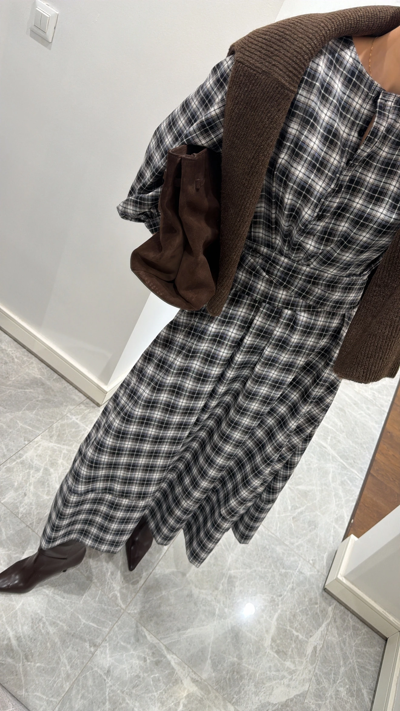 PLAID PATTERNED BELTED MIDI DRESS