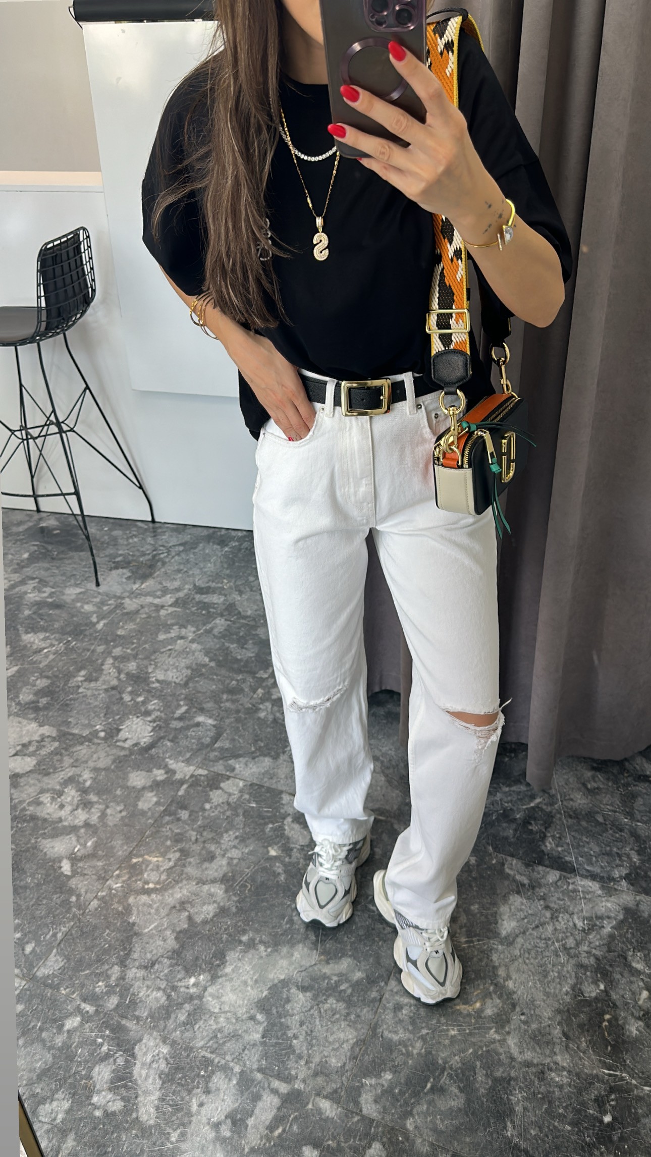 kot kumaş dizleri yırtık ara bel beyaz jean