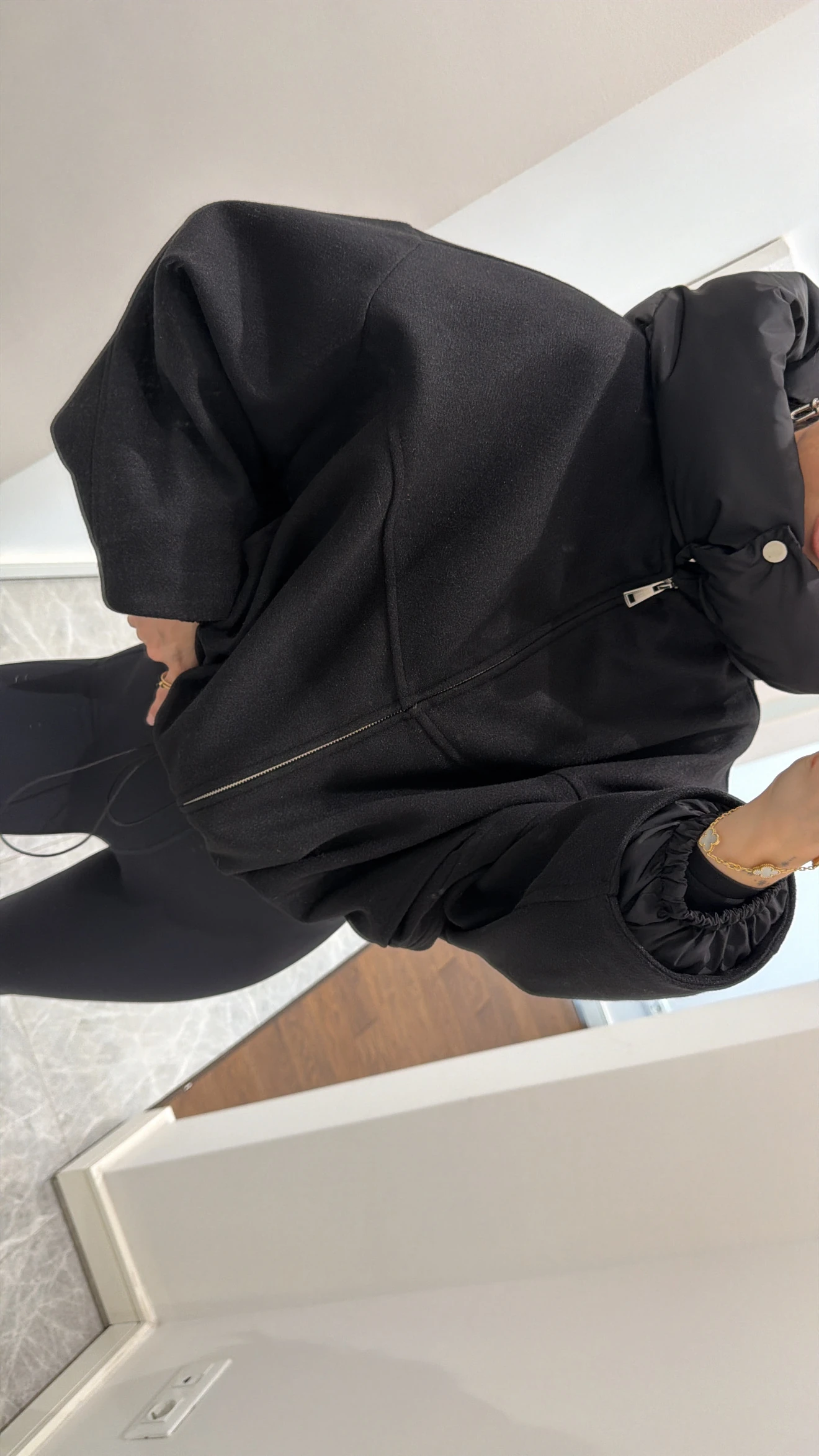 YÜKSEK YAKA KAPÜŞONLU KAŞE MONT