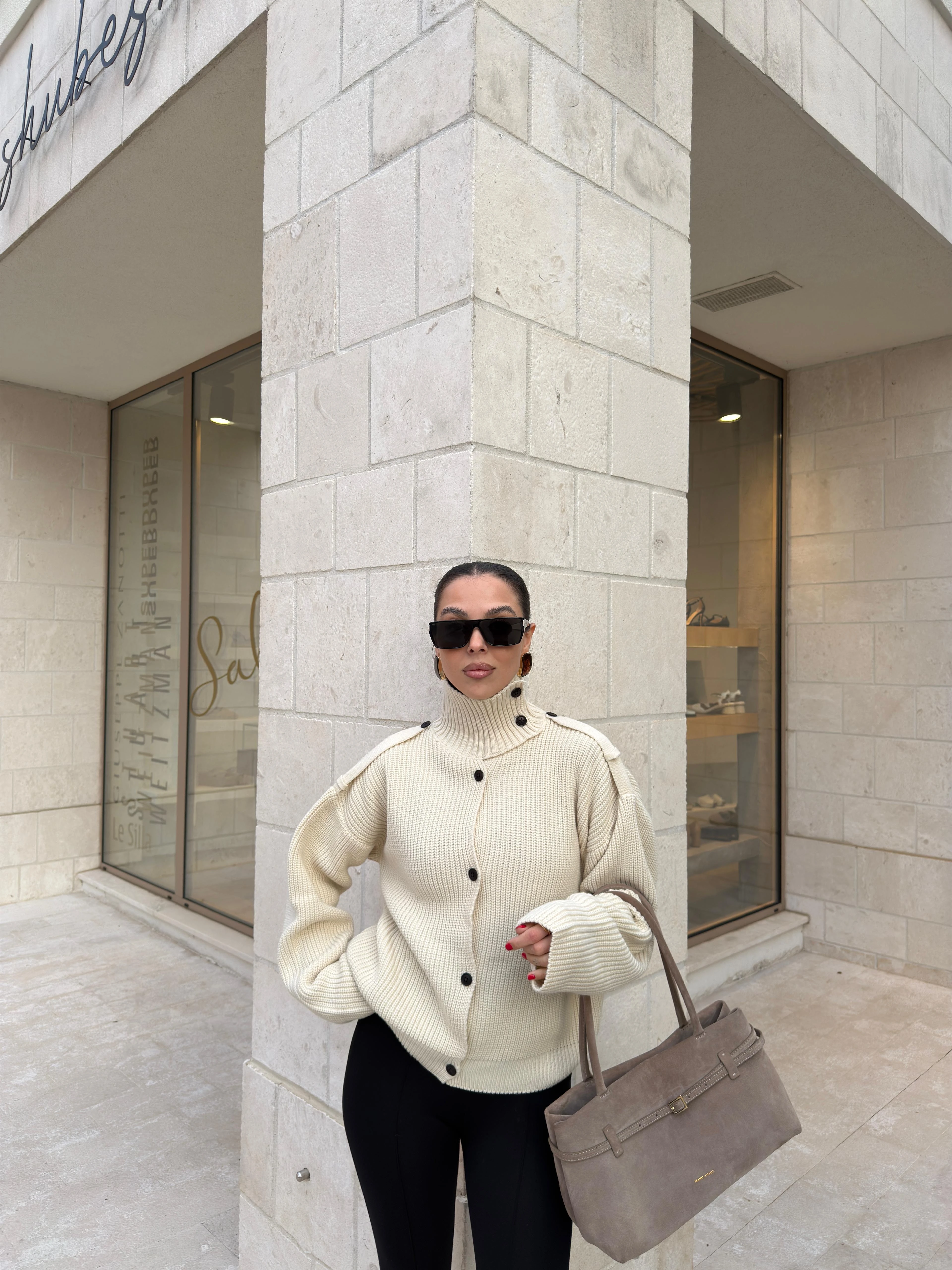 DİK YAKA TRİKO HIRKA - STONE