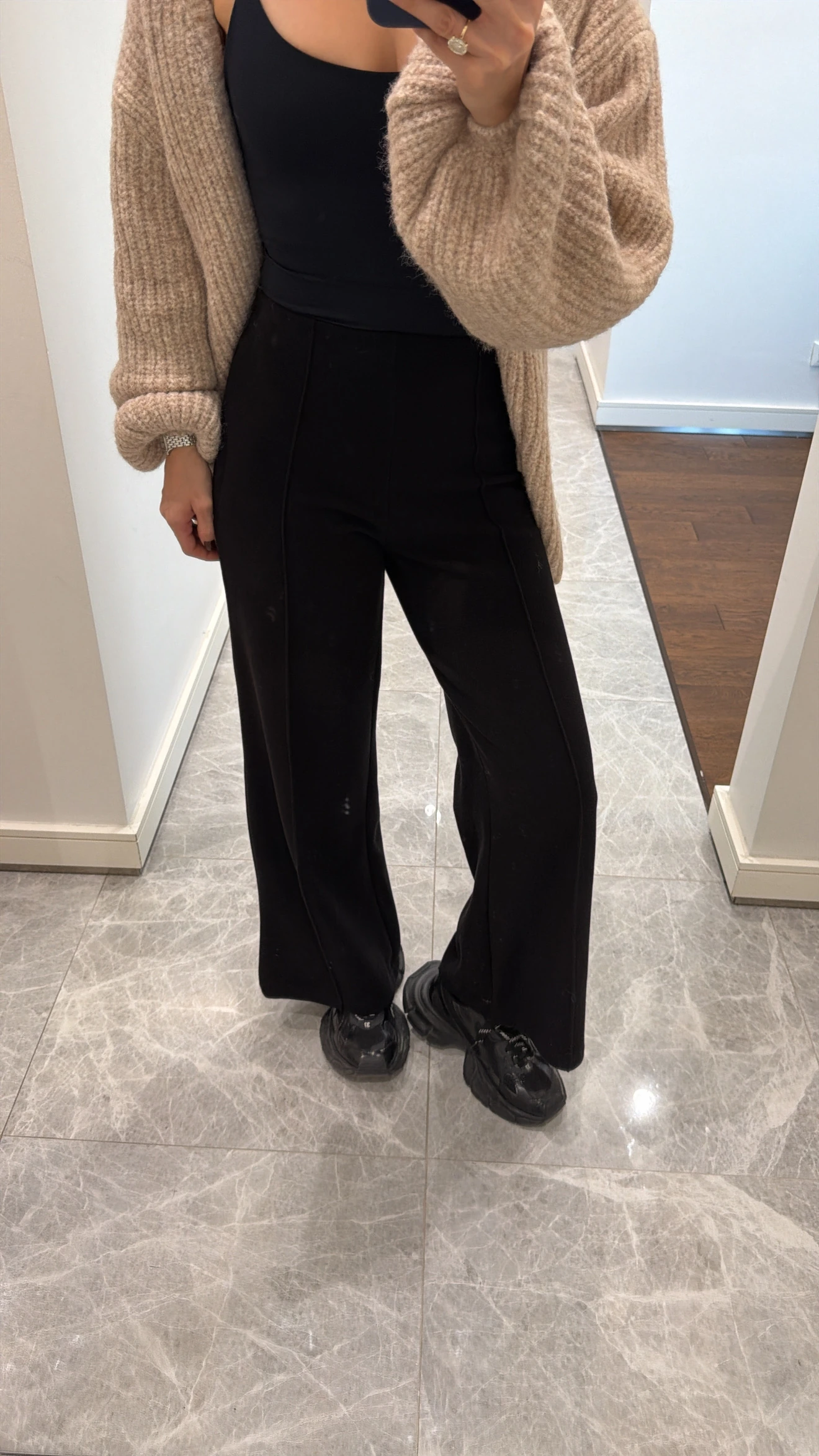 ÖNDEN DİKİŞ DETAYLI PANTOLON - SİYAH