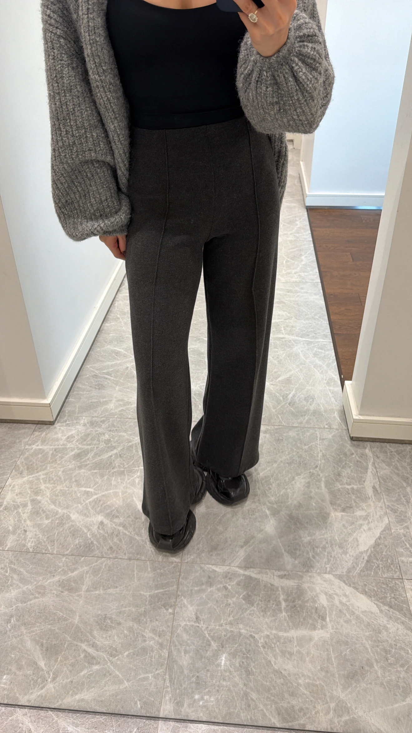 ÖNDEN DİKİŞ DETAYLI PANTOLON