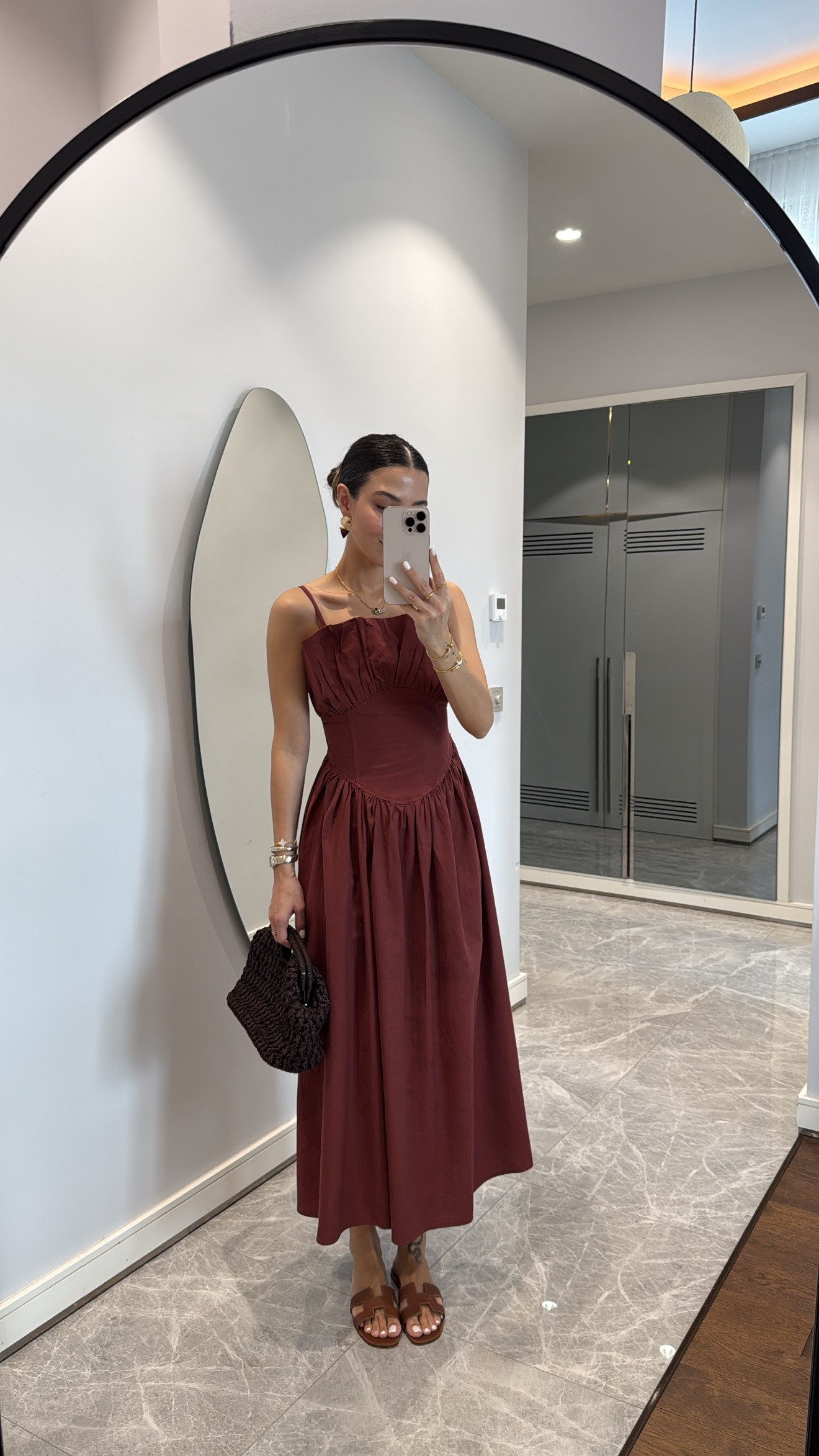 TUĞLA RENGİ