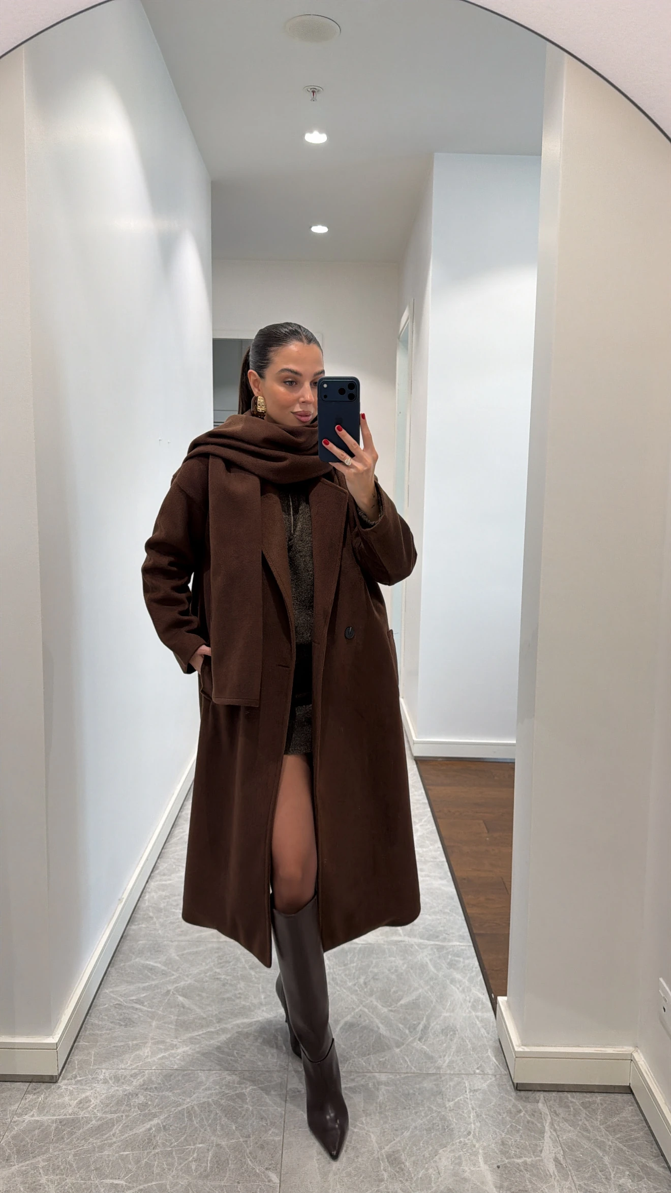 ŞAL DETAYLI UZUN KAŞE KABAN