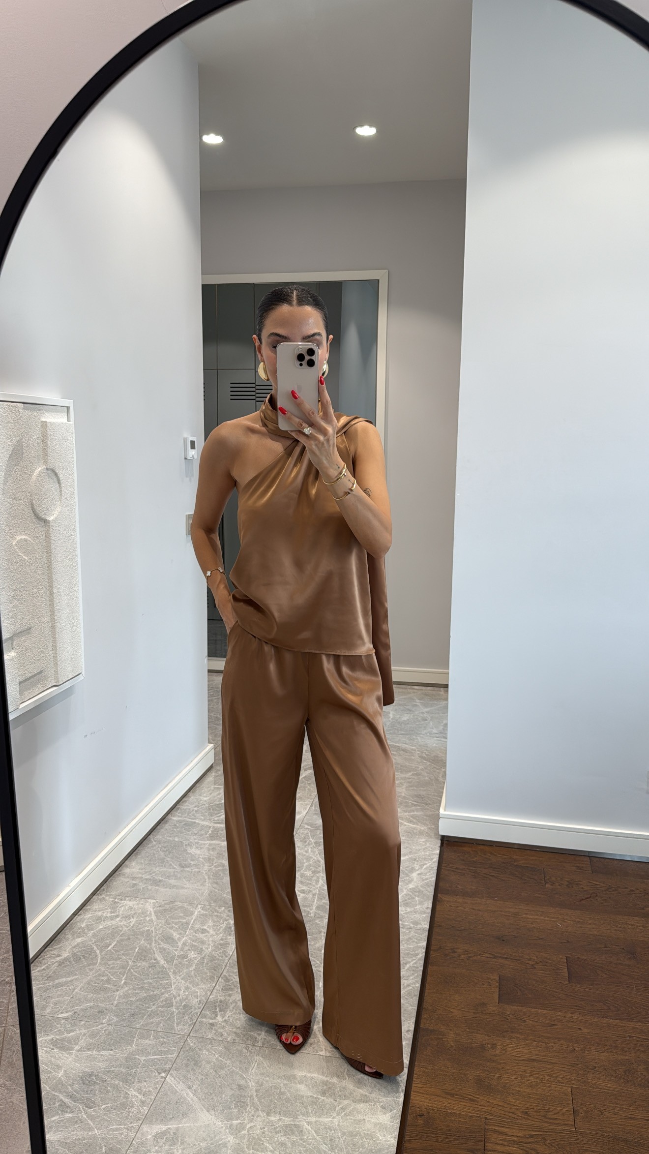 SATEN YAKA DETAYLI PANTOLON TAKIM - CARAMEL