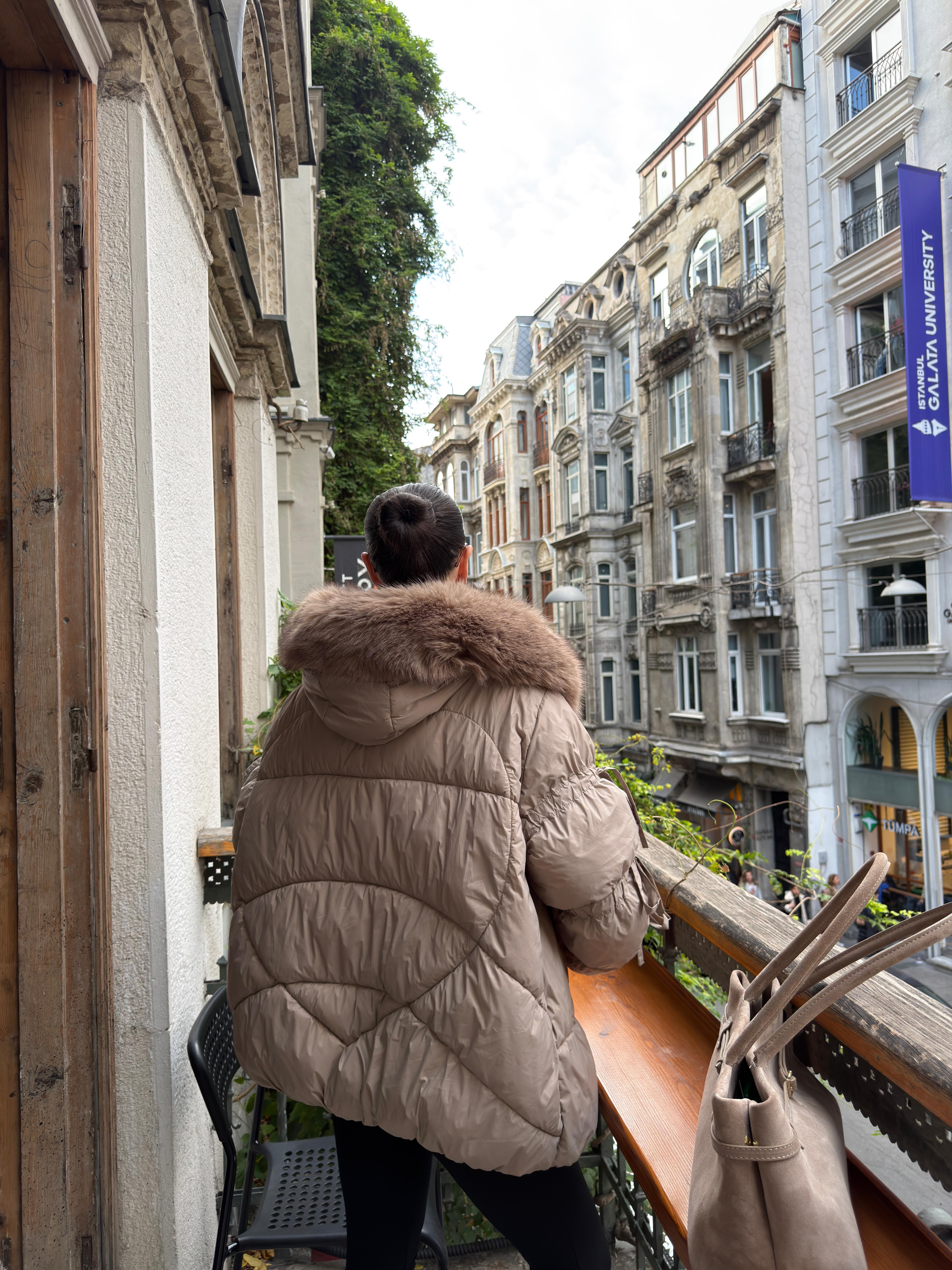 KÜRK DETAYLI BALON KOL ŞİŞME MONT