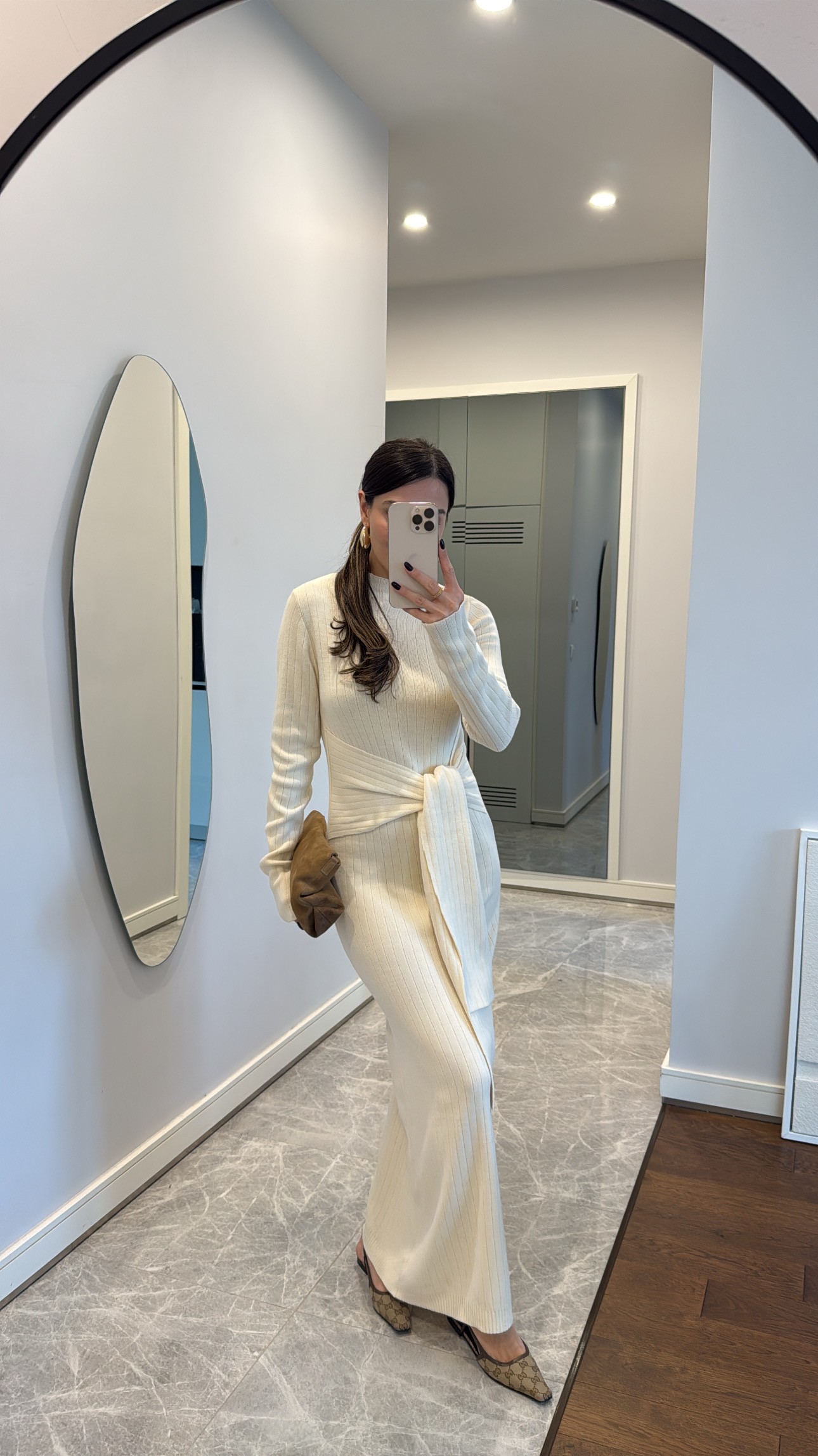 Ekru  Bağlama Detaylı Elbise