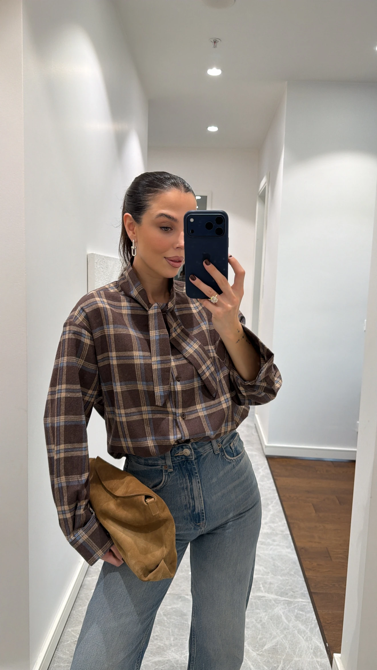 BOYUNDAN BAĞLAMALI GÖMLEK - kahve çizgili