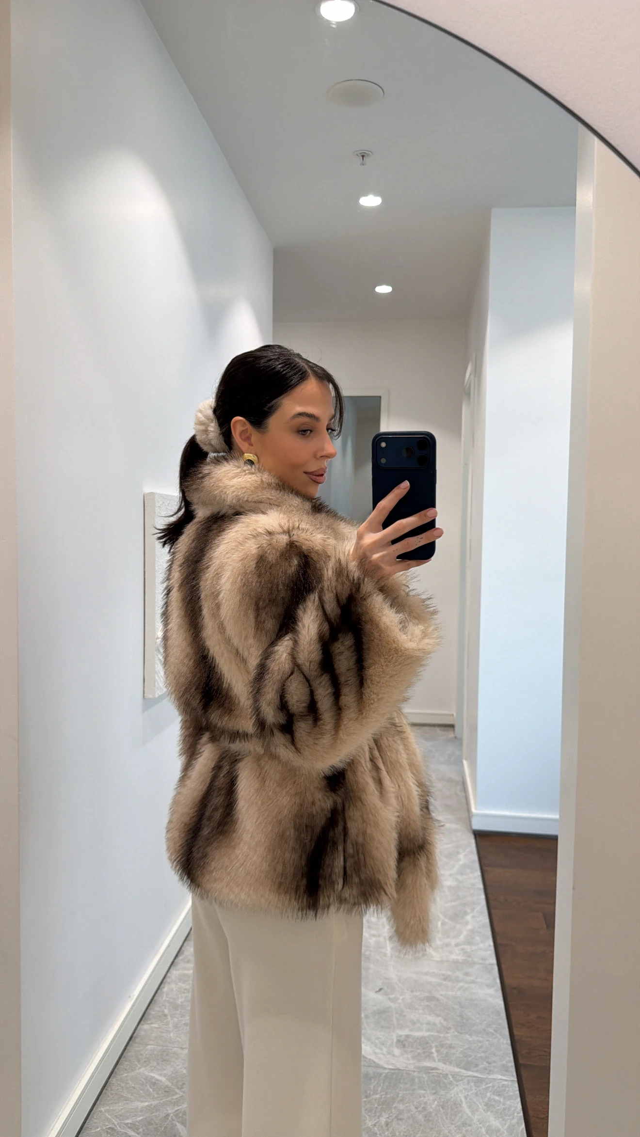 BEJ KAHVE GEÇİŞLİ KUŞAKLI KÜRK 