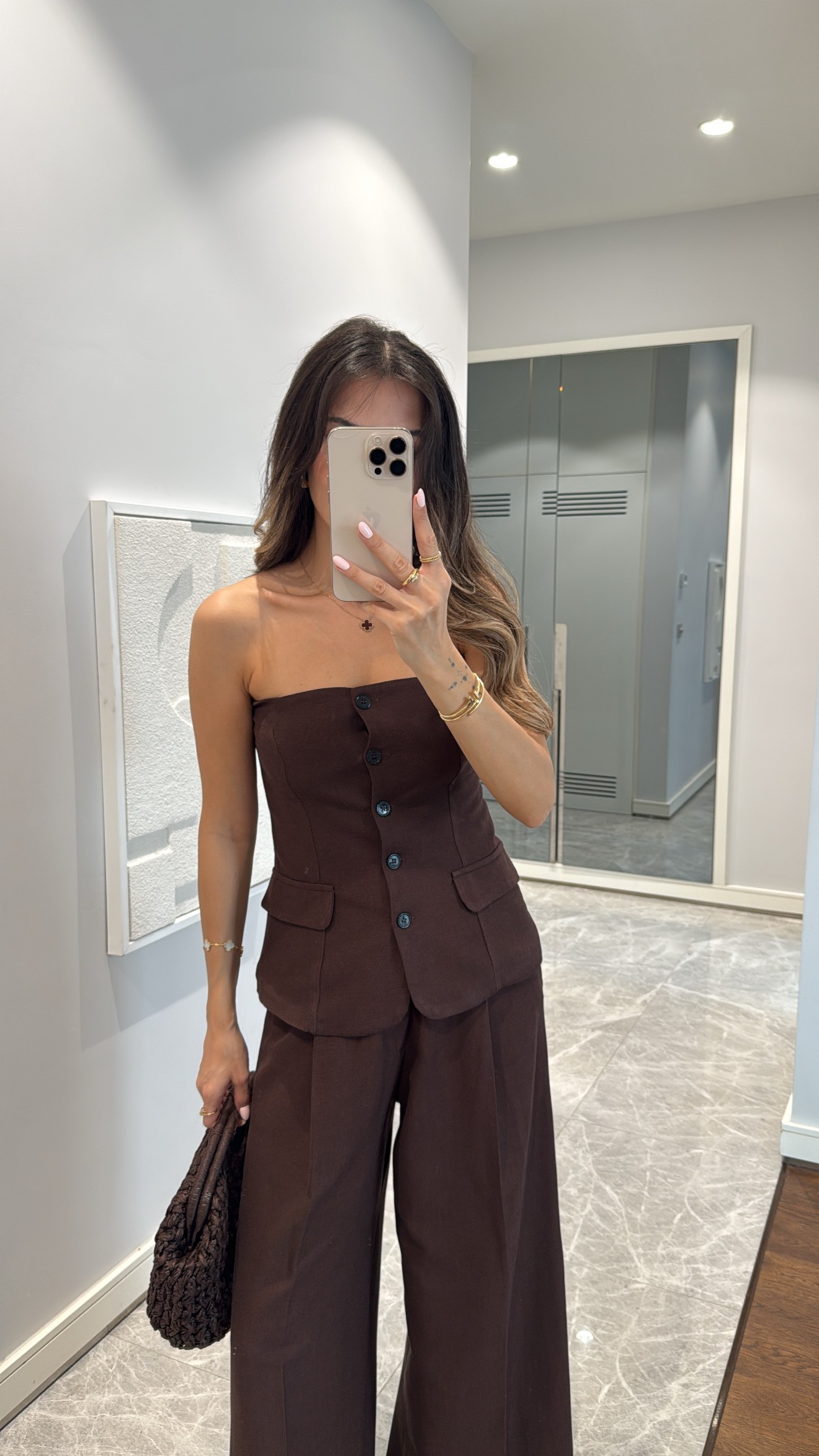 KAHVE STRAPLEZ DÜĞMELİ TAKIM