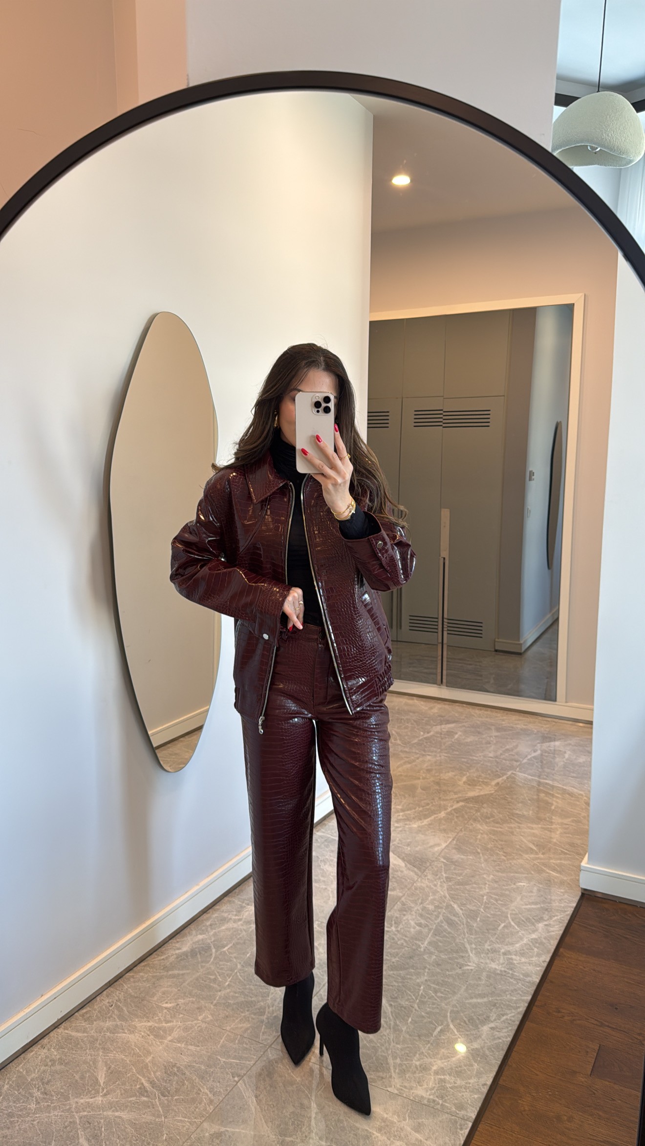 Bordo Yılan Derisi Pantolon