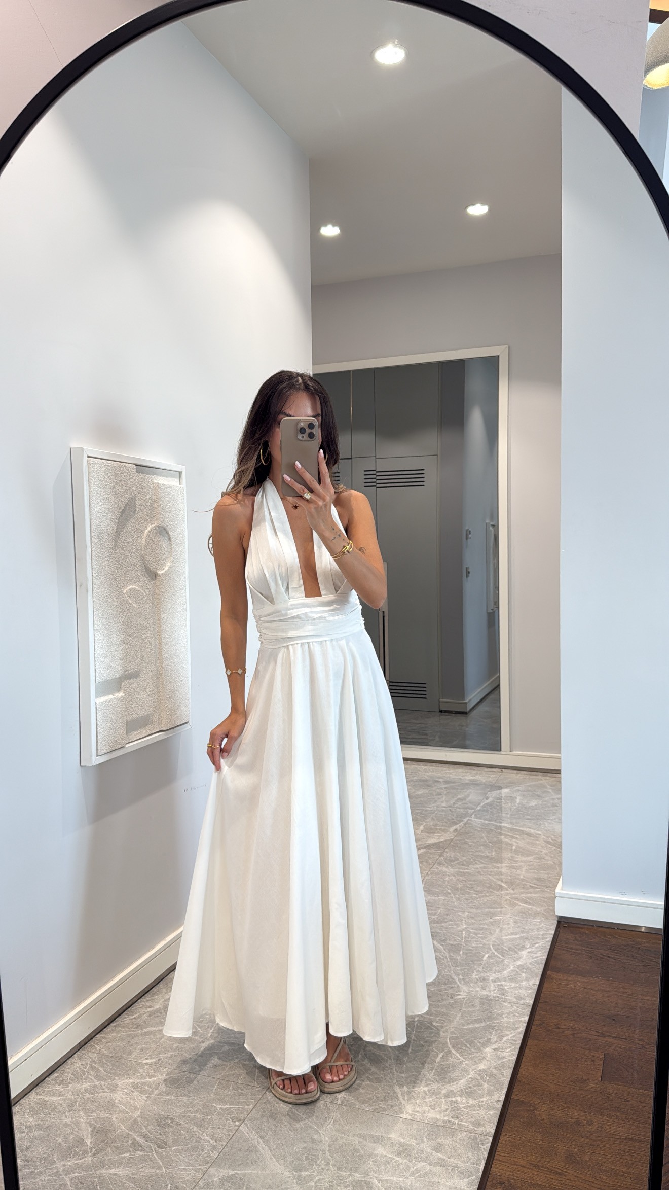 V DEKOLTE DETAYLI MAXİ ELBİSE - BEYAZ