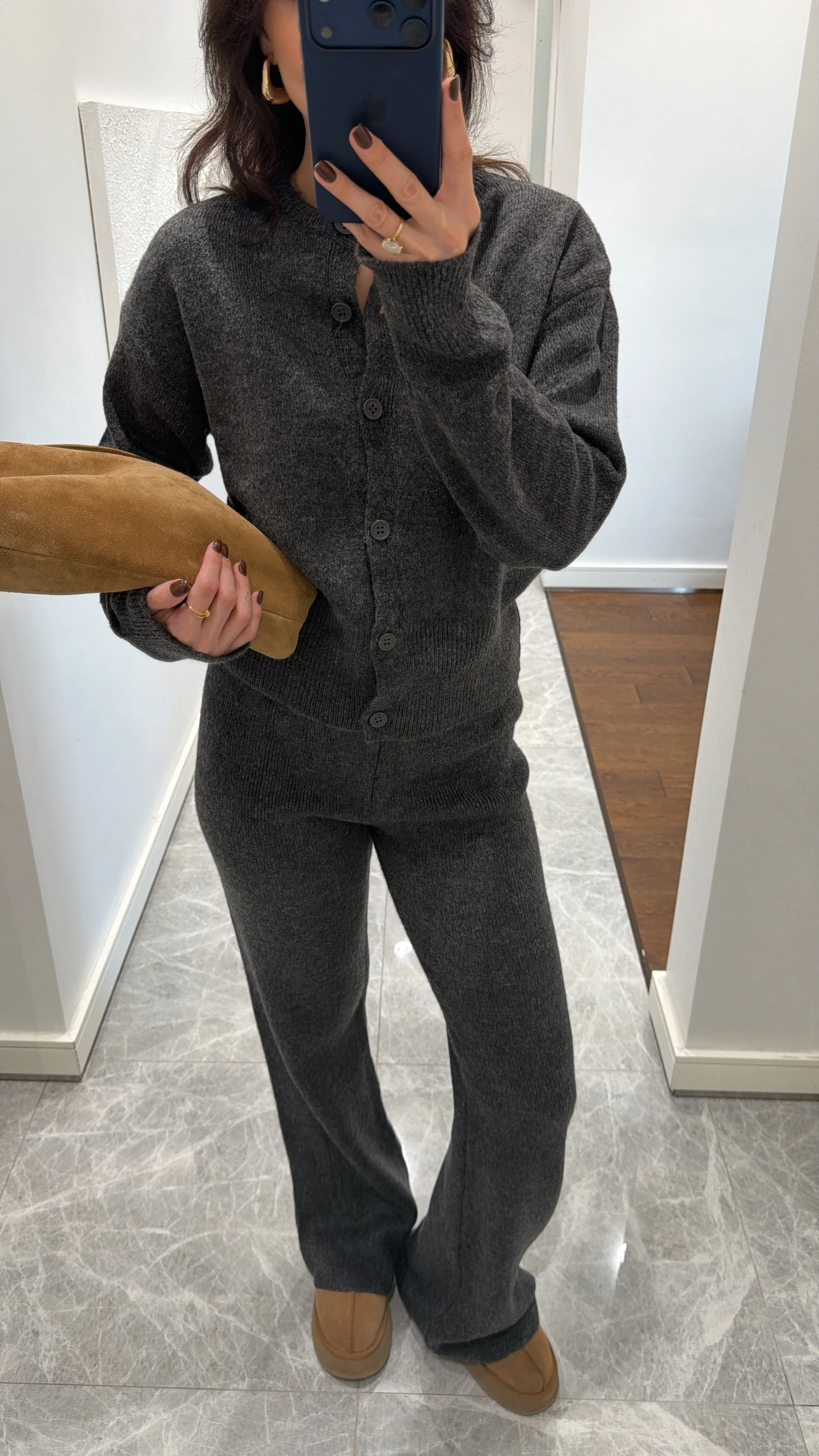 BİSİKLET YAKA DÜĞMELİ PANTOLON TRİKO TAKIM 