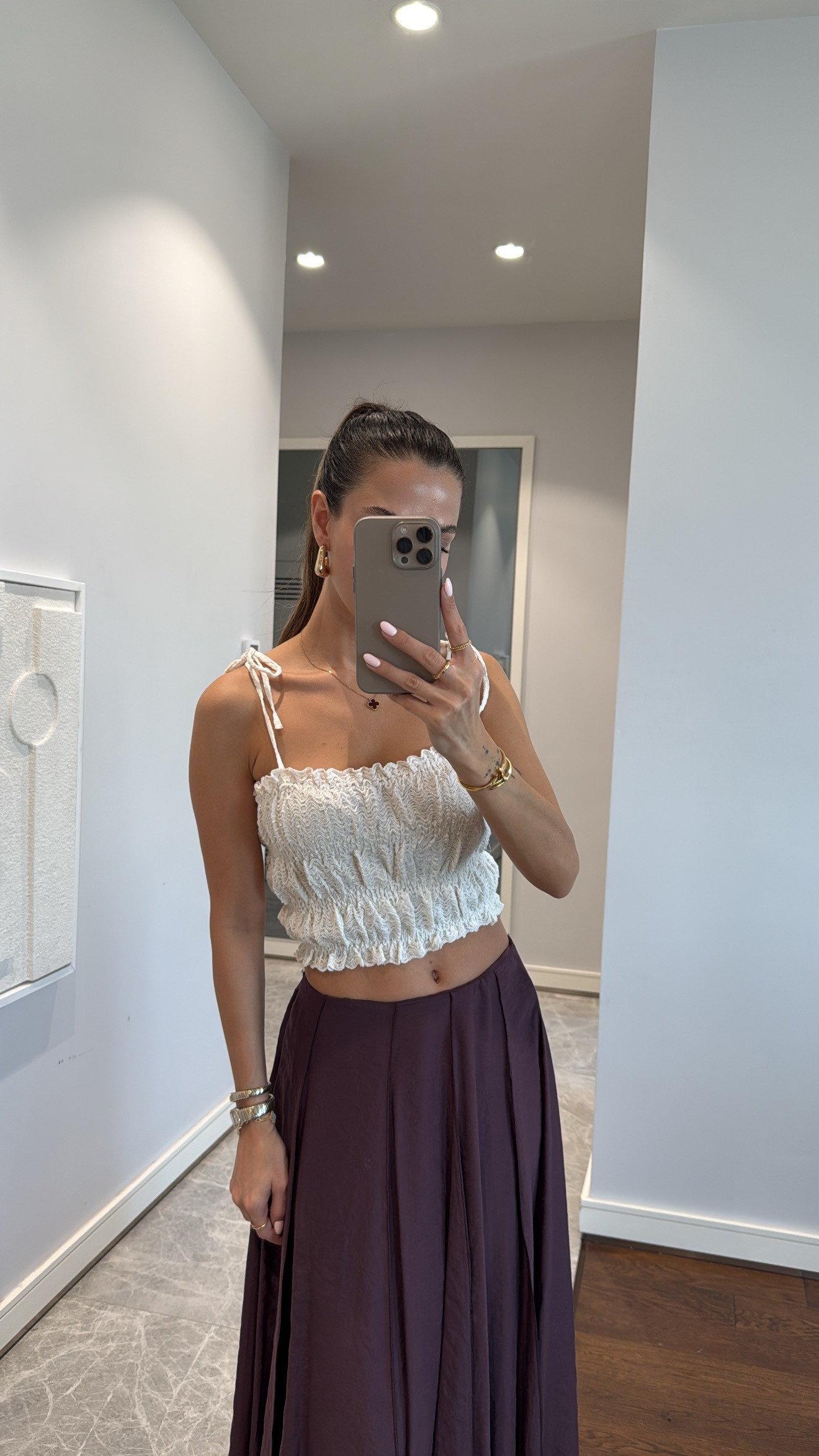 LASTİK DETAYLI ASKILI CROP TOP - BEYAZ