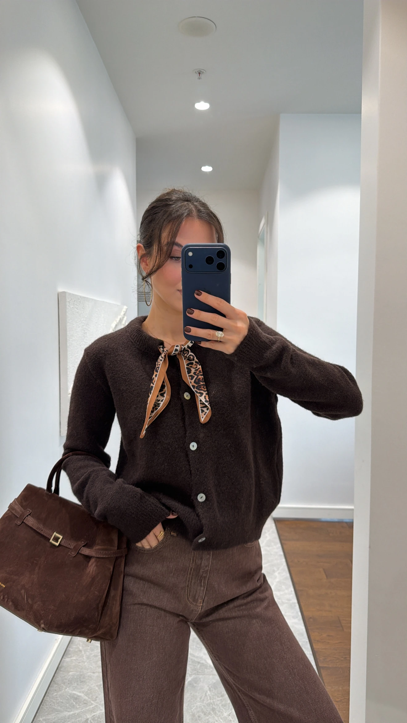 FULAR DETAYLI YUMUŞAK TRİKO HIRKA - KAHVE