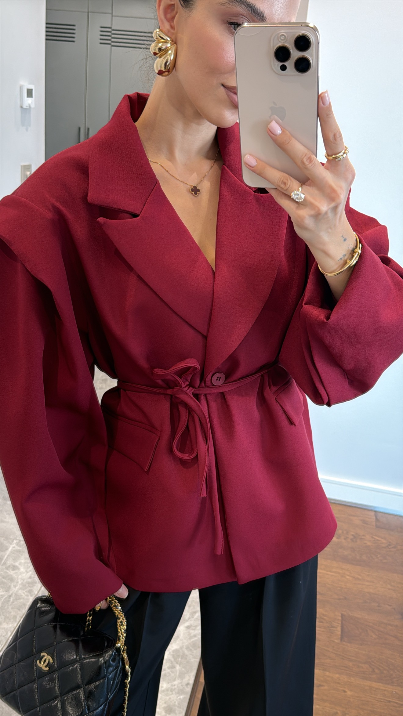 KOL DETAYLI KUŞAKLI BLAZER CEKET