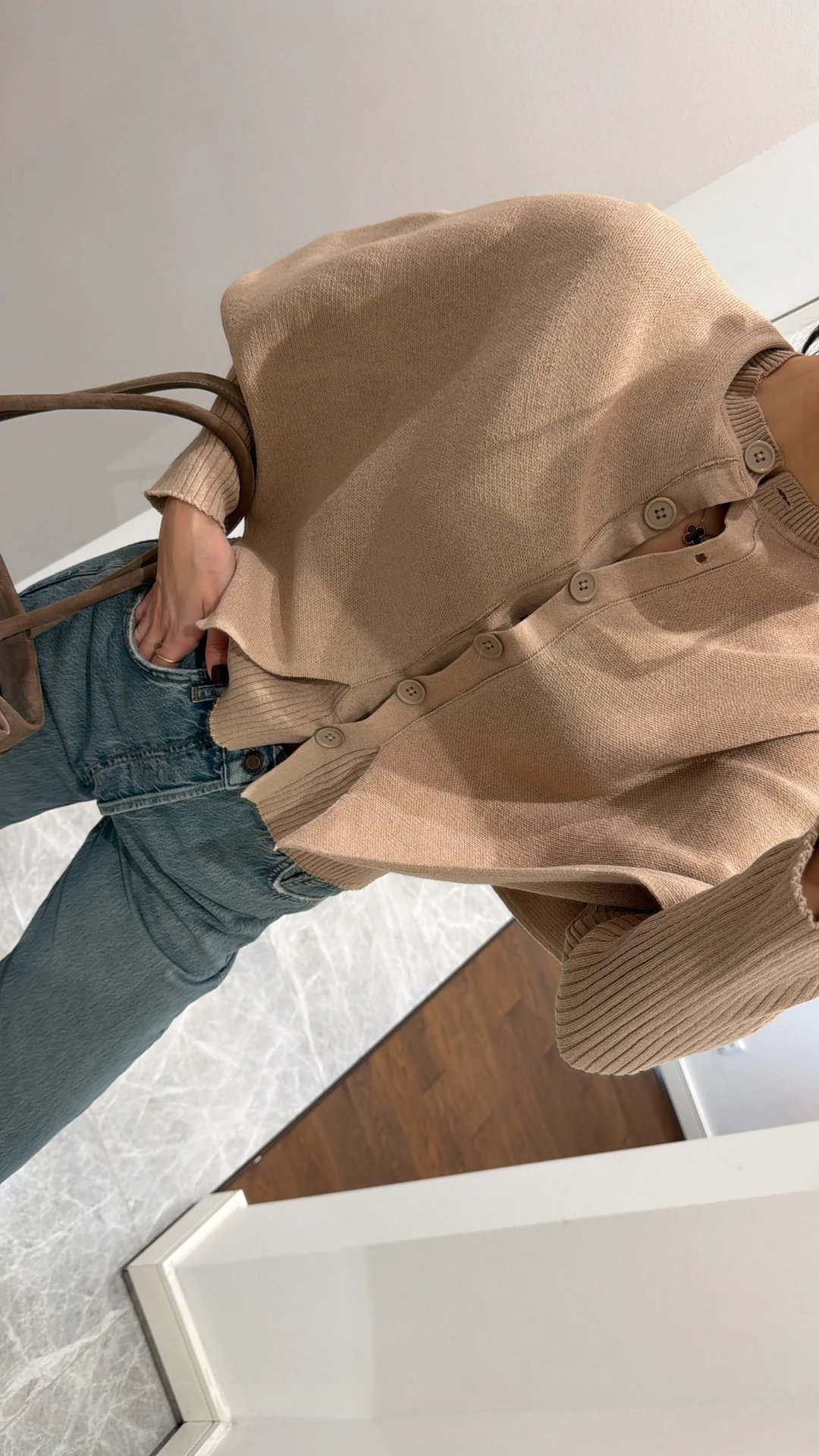 YARASA KOL TRİKO HIRKA