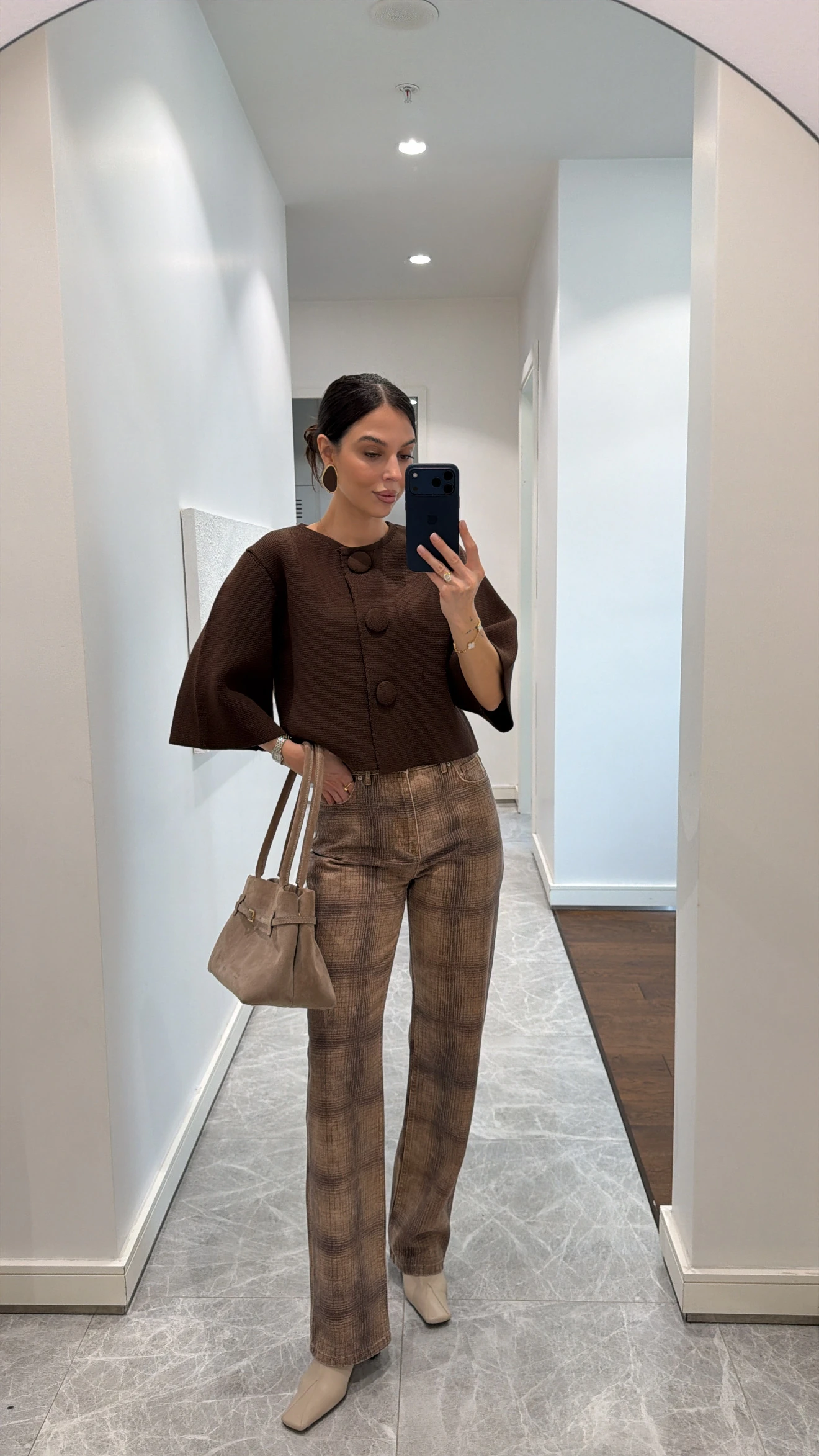 KAHVERENGİ BİSİKLET YAKA TRİKO HIRKA 