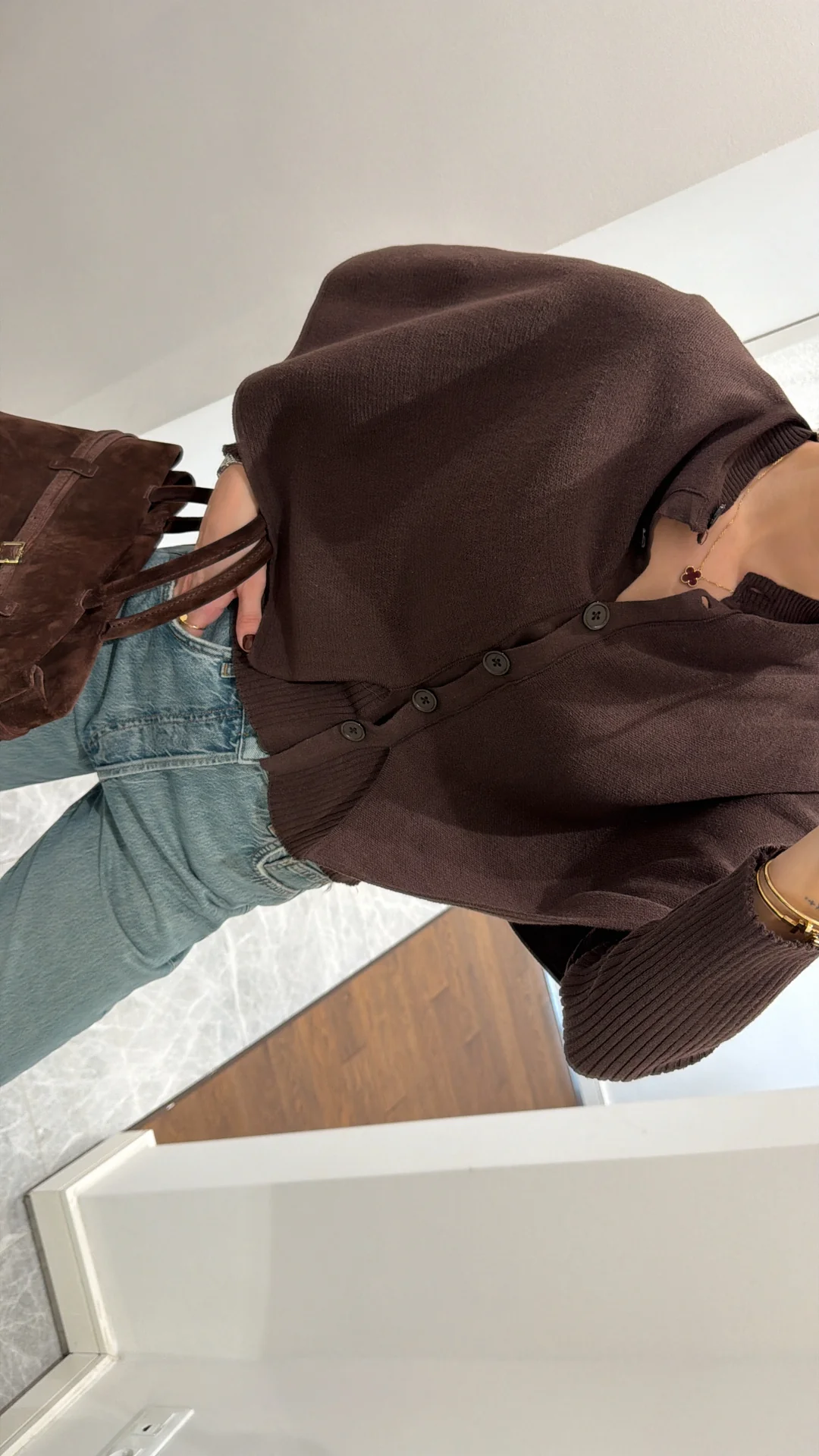 YARASA KOL TRİKO HIRKA