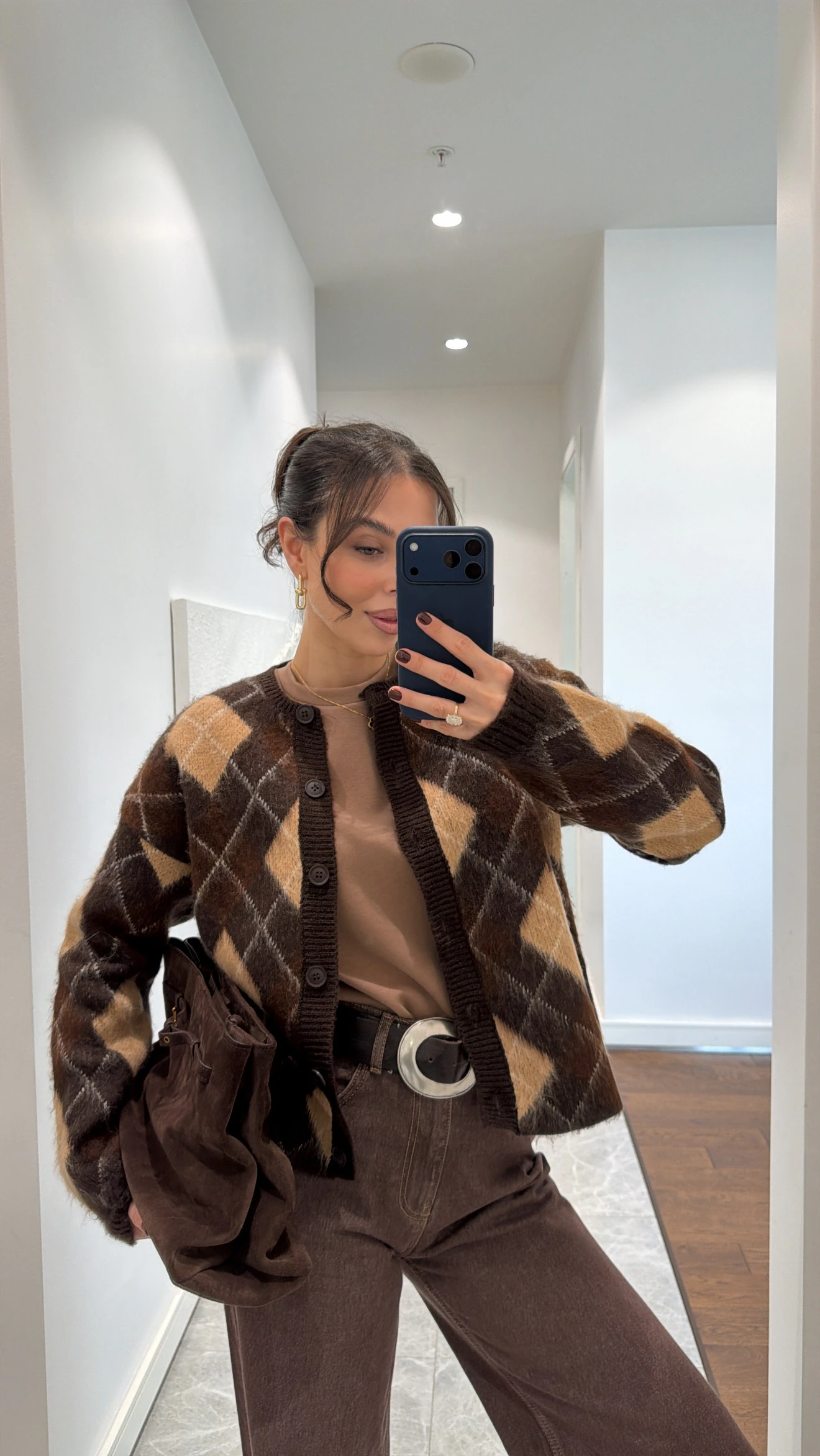 BİSİKLET YAKA BAKLAVALI HIRKA