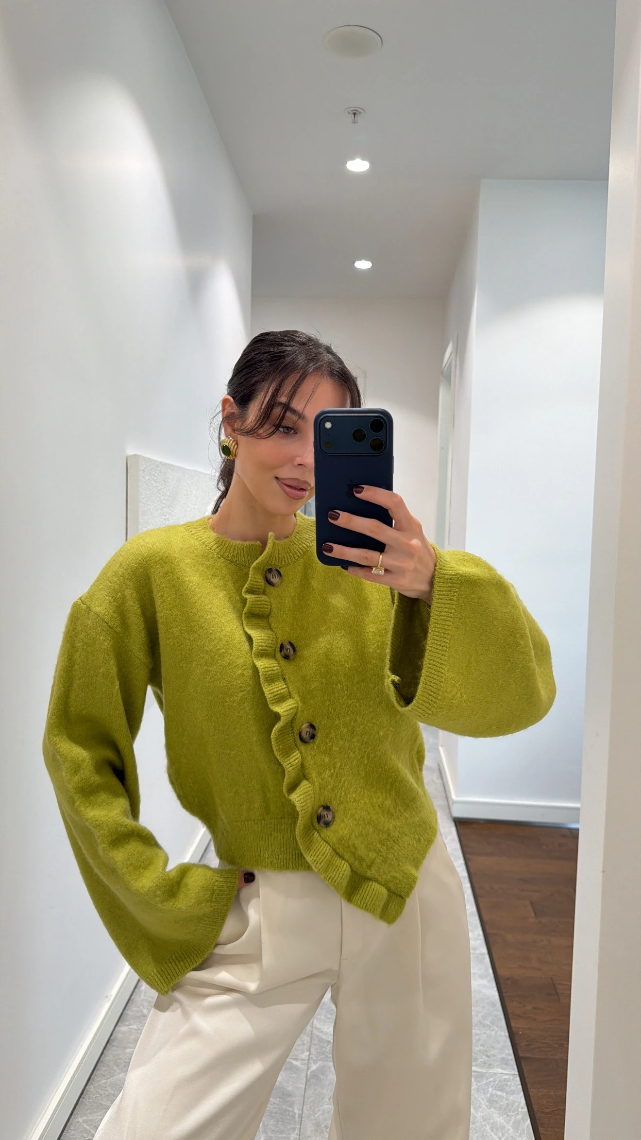 VOLAN DETAYLI TRİKO HIRKA - YAĞ YEŞİLİ