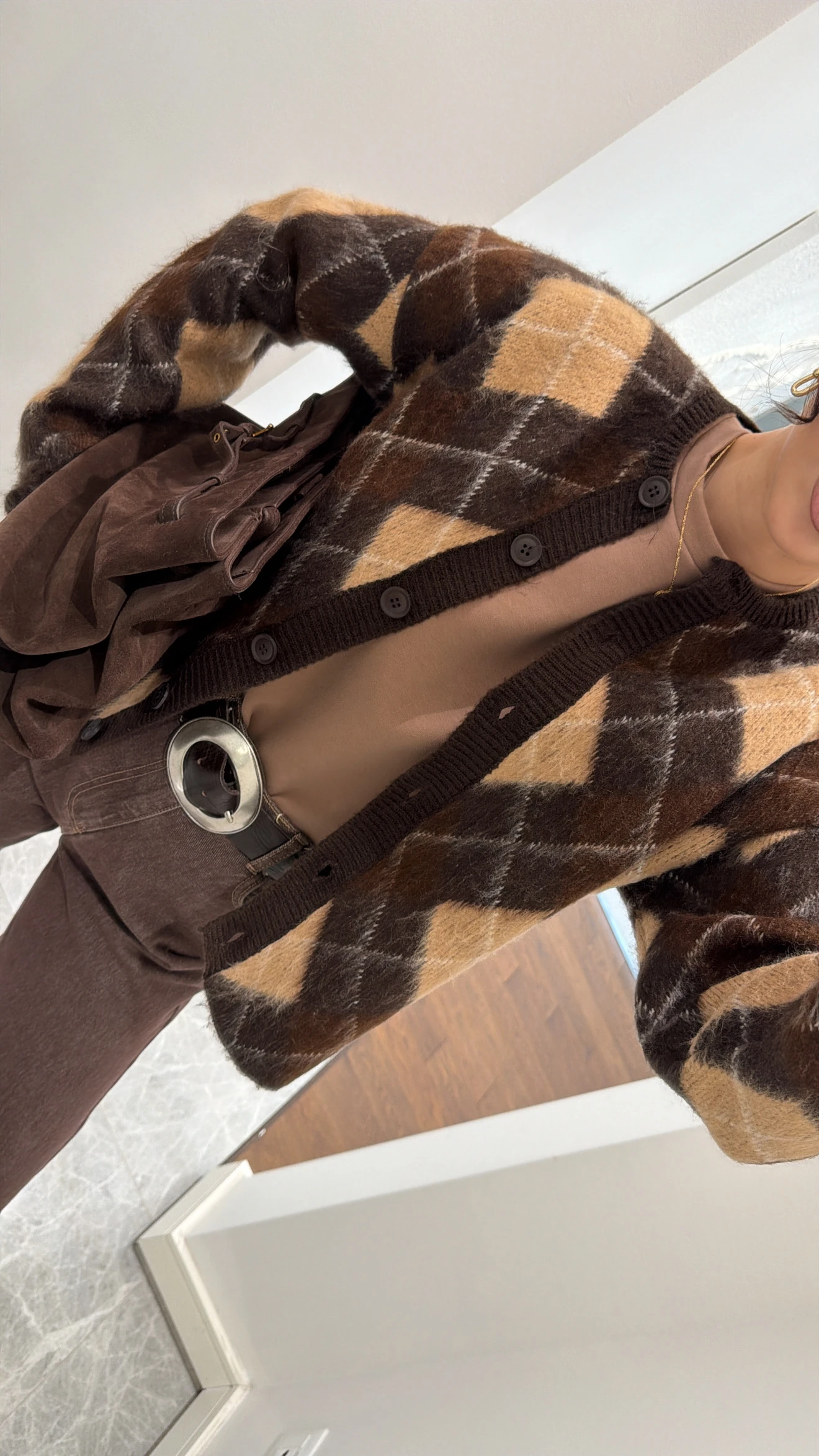 BİSİKLET YAKA BAKLAVALI HIRKA