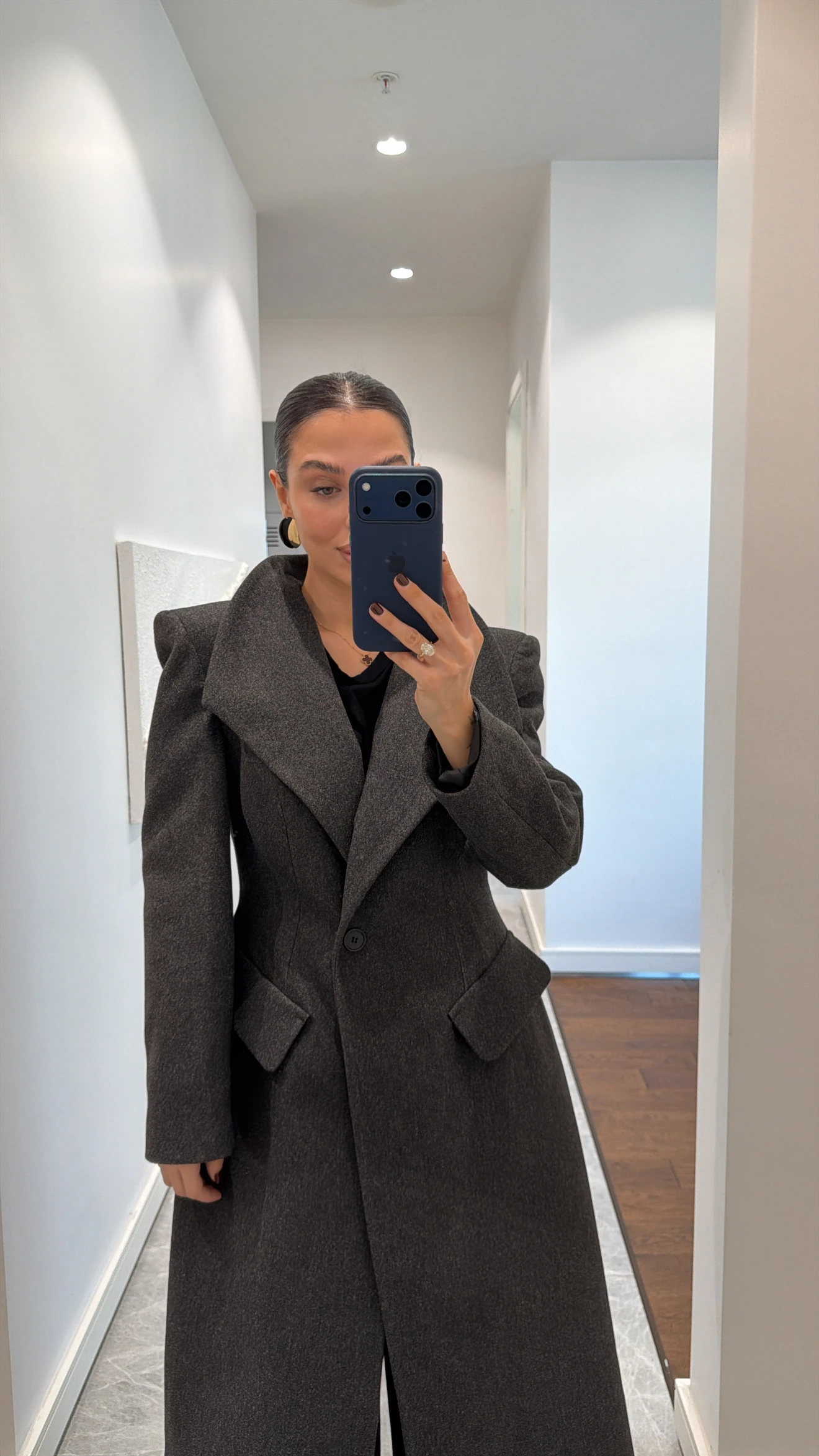 DİK YAKA BEL OTURTMALI VATKALI MAXİ KAŞE KABAN