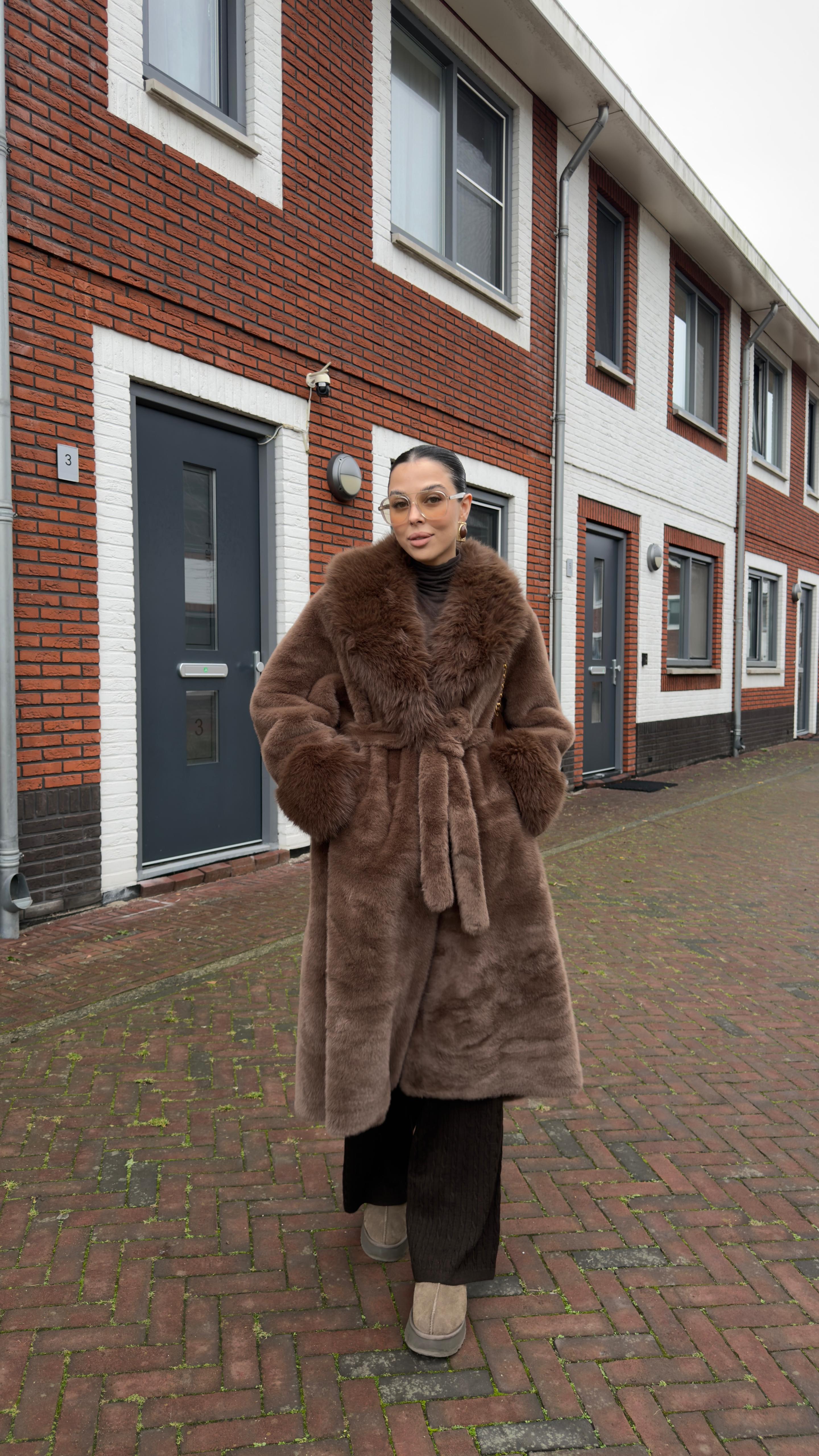 KOL KÜRK DETAYLI KABAN 