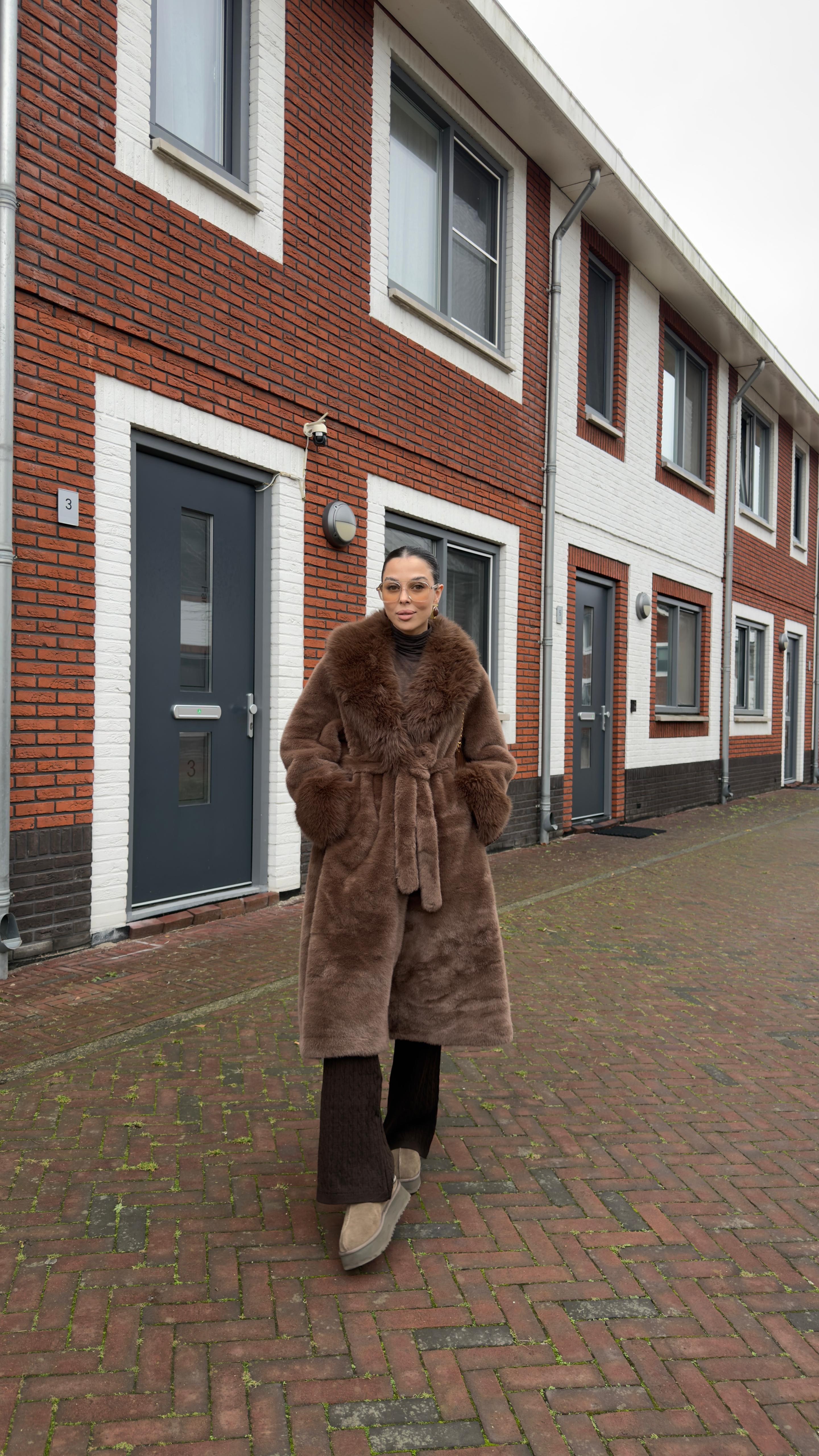 KOL KÜRK DETAYLI KABAN 