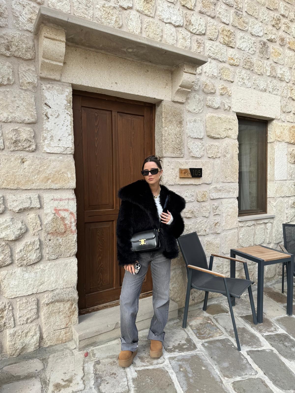 ŞAL YAKA KISA KÜRK - SİYAH