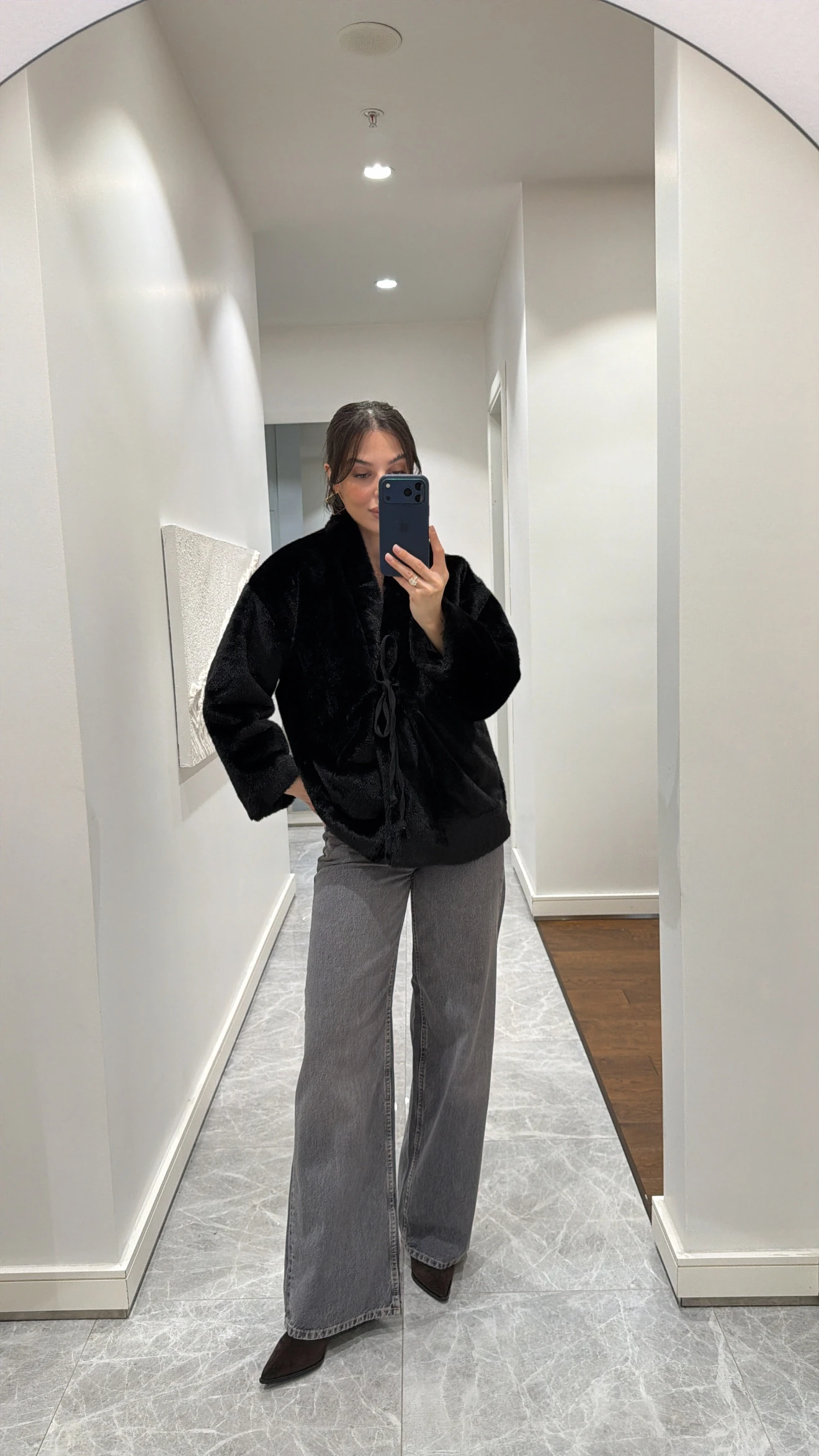 ÖNDEN BAĞLAMALI PELUŞ CEKET 