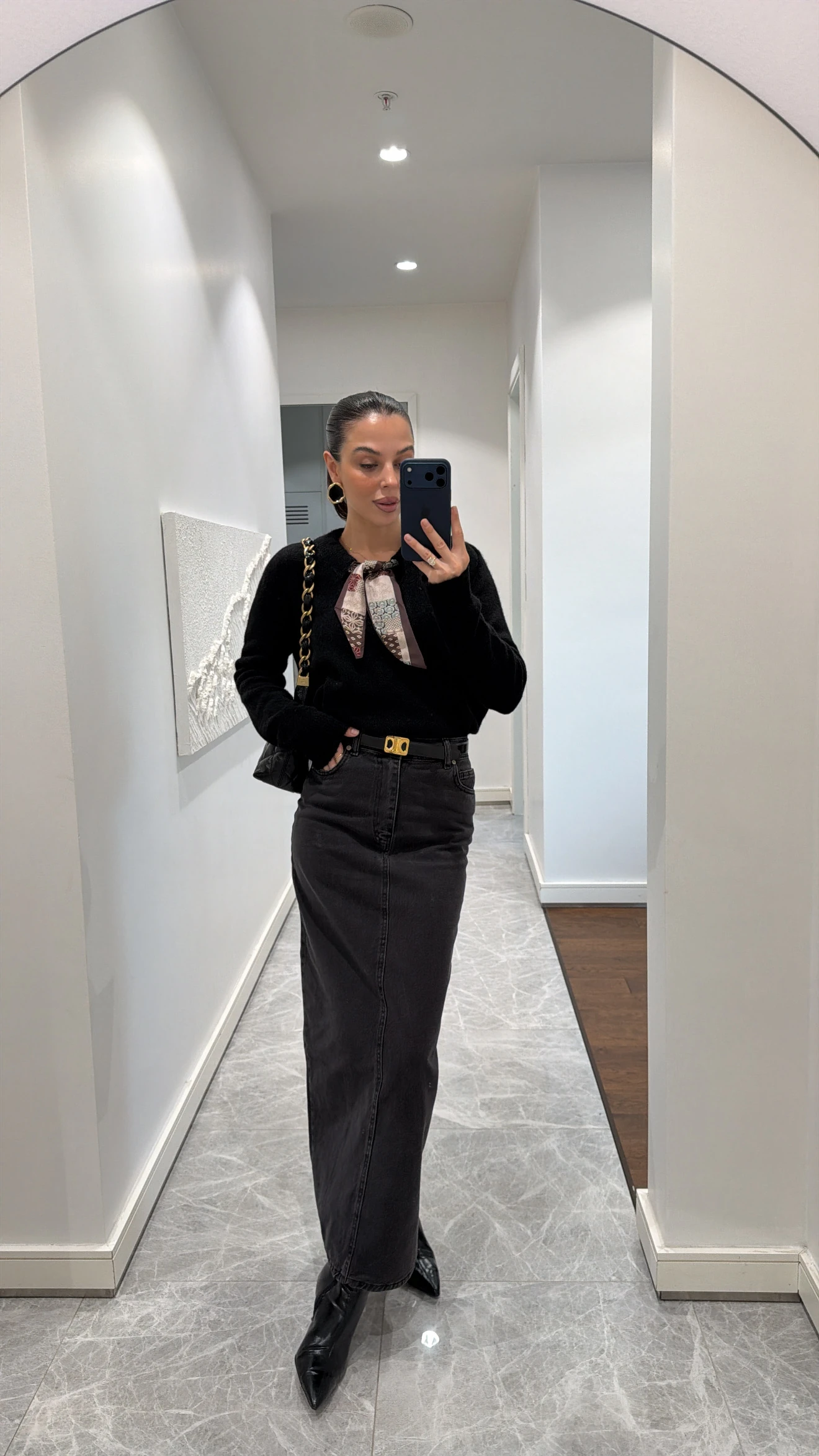 FULAR DETAYLI YUMUŞAK TRİKO KAZAK