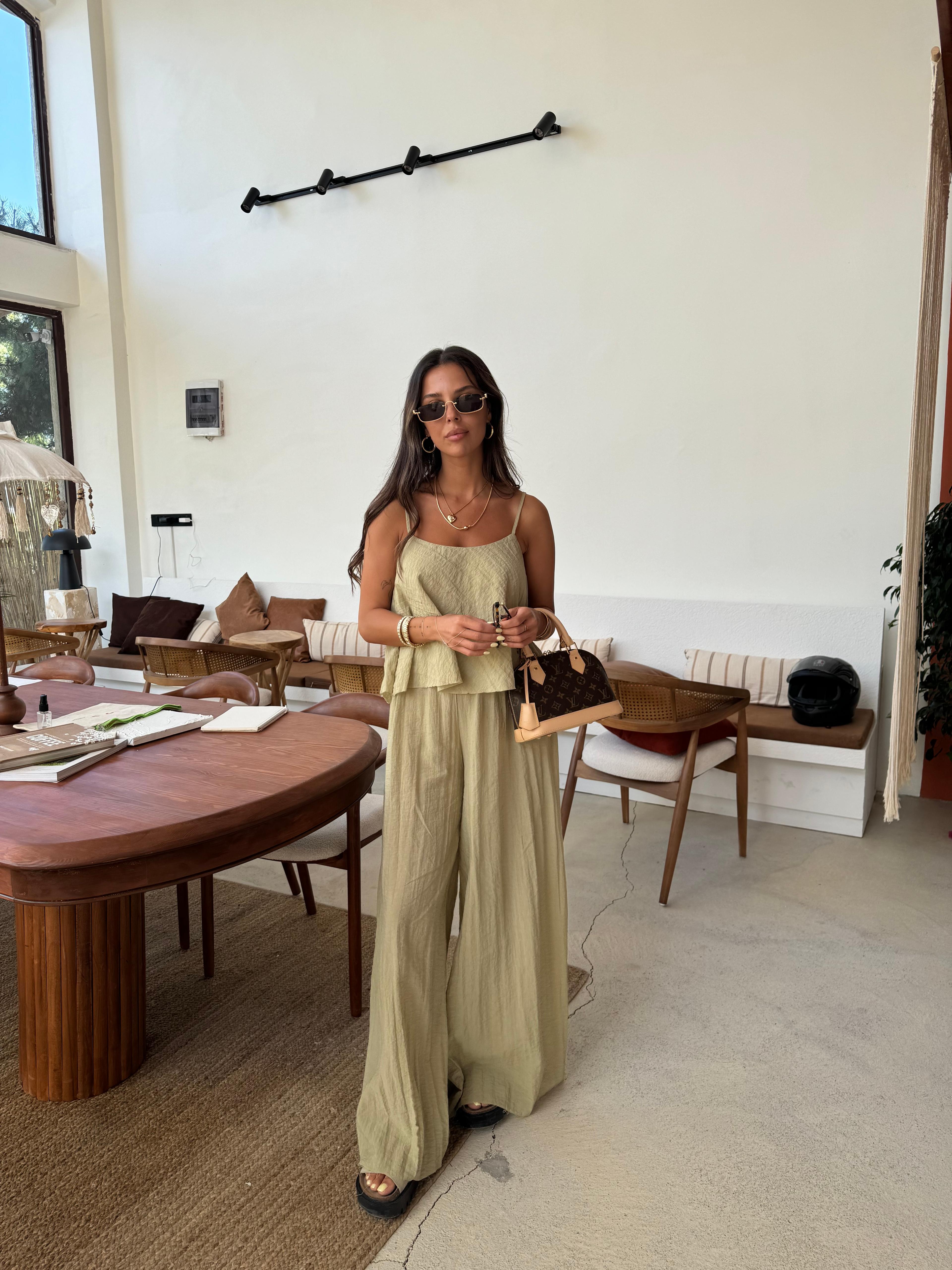 Olive Kırışık Takım